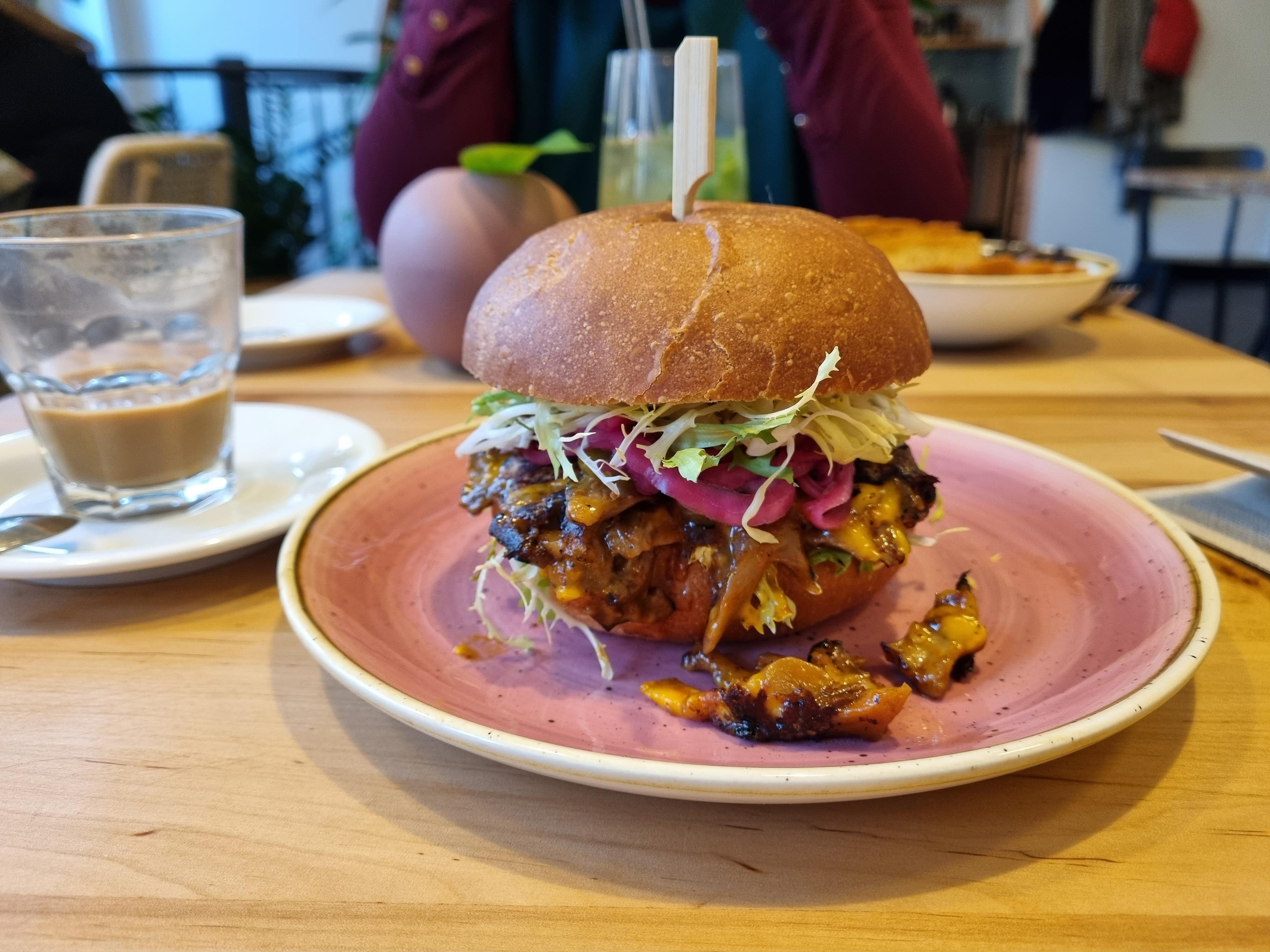 Chutnej Plant kitchen & café foto 3