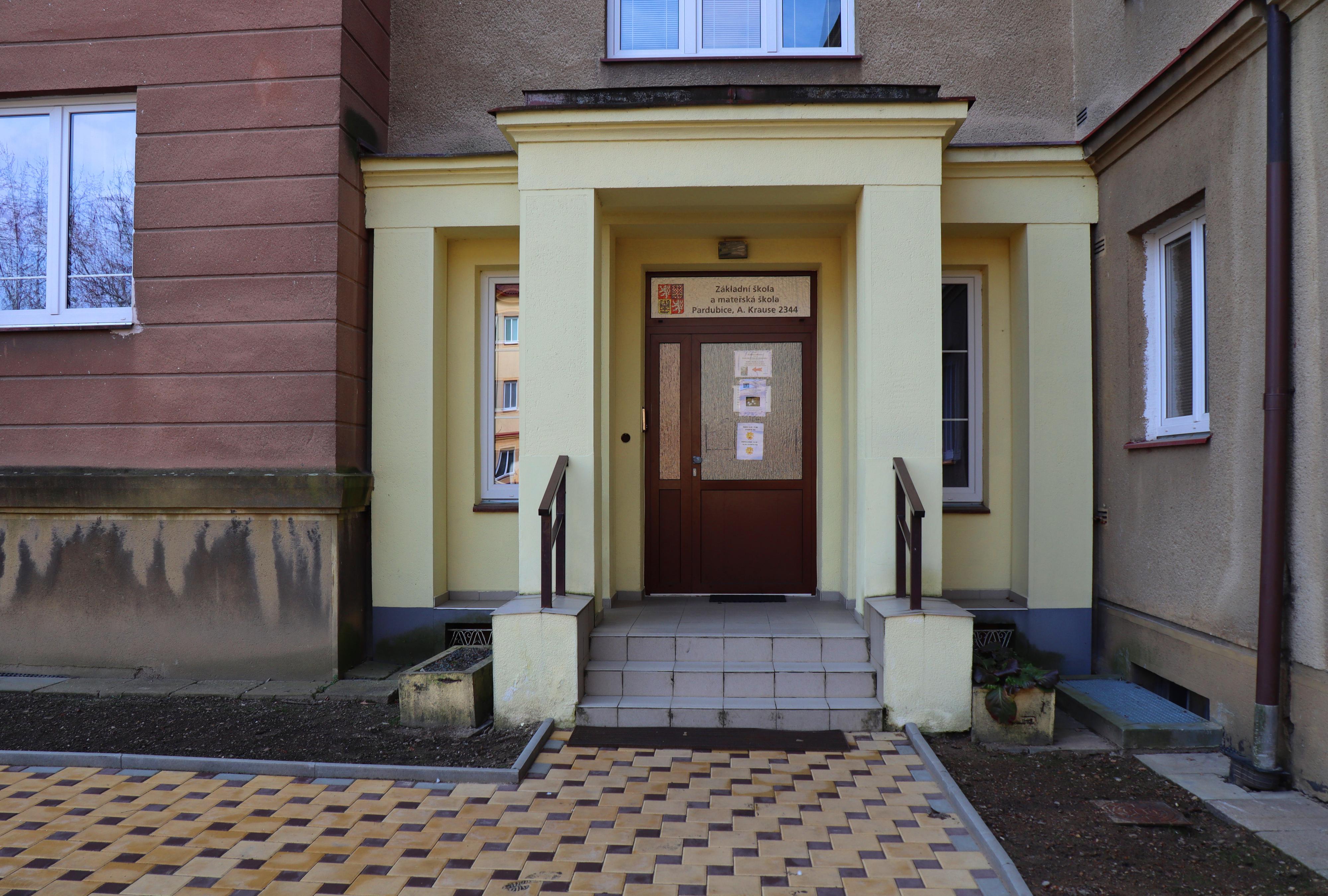 Základní škola a mateřská škola Pardubice, A. Krause 2344 foto 3