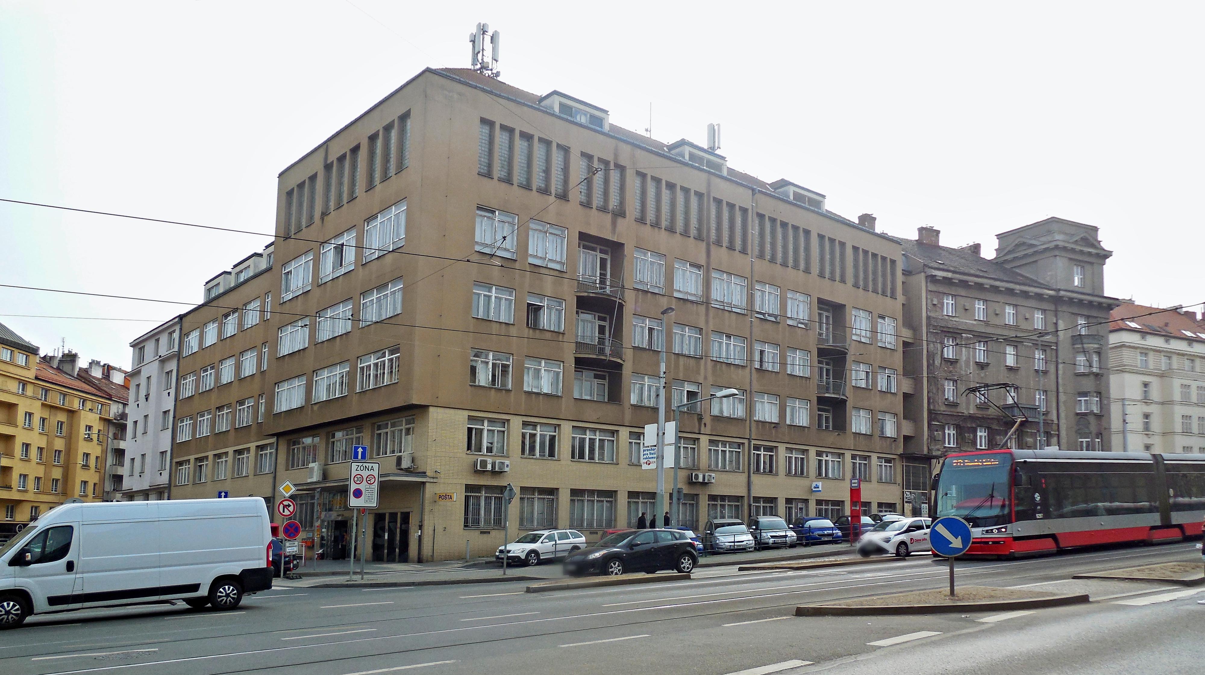 Pošta Praha 6 foto 4