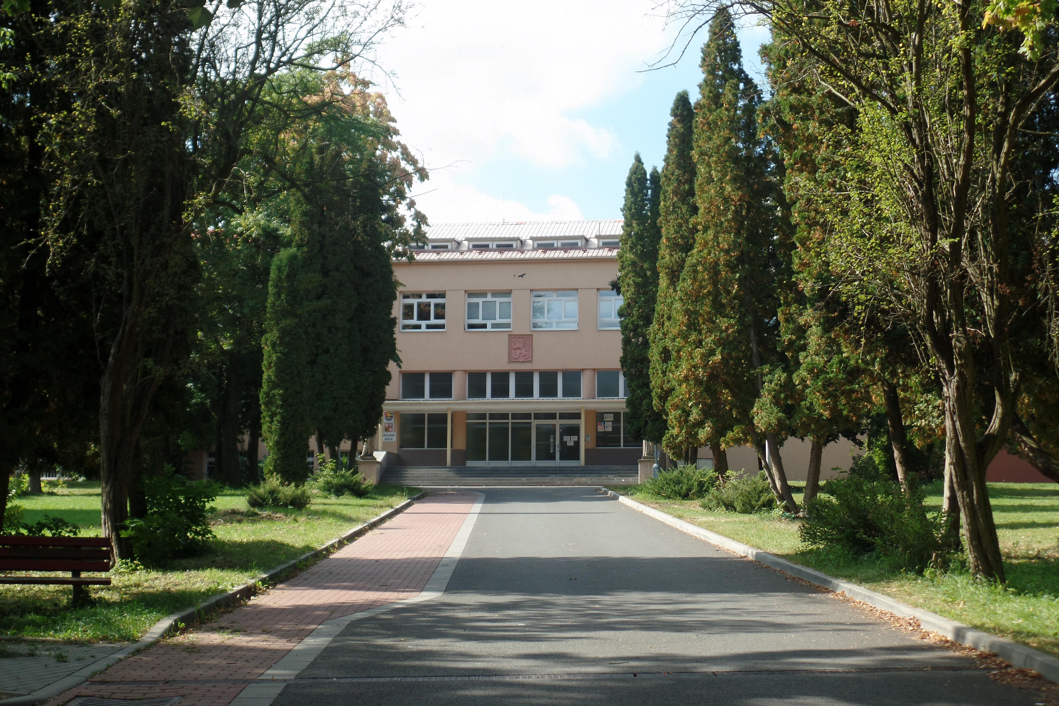 ZŠ Ptení foto 2