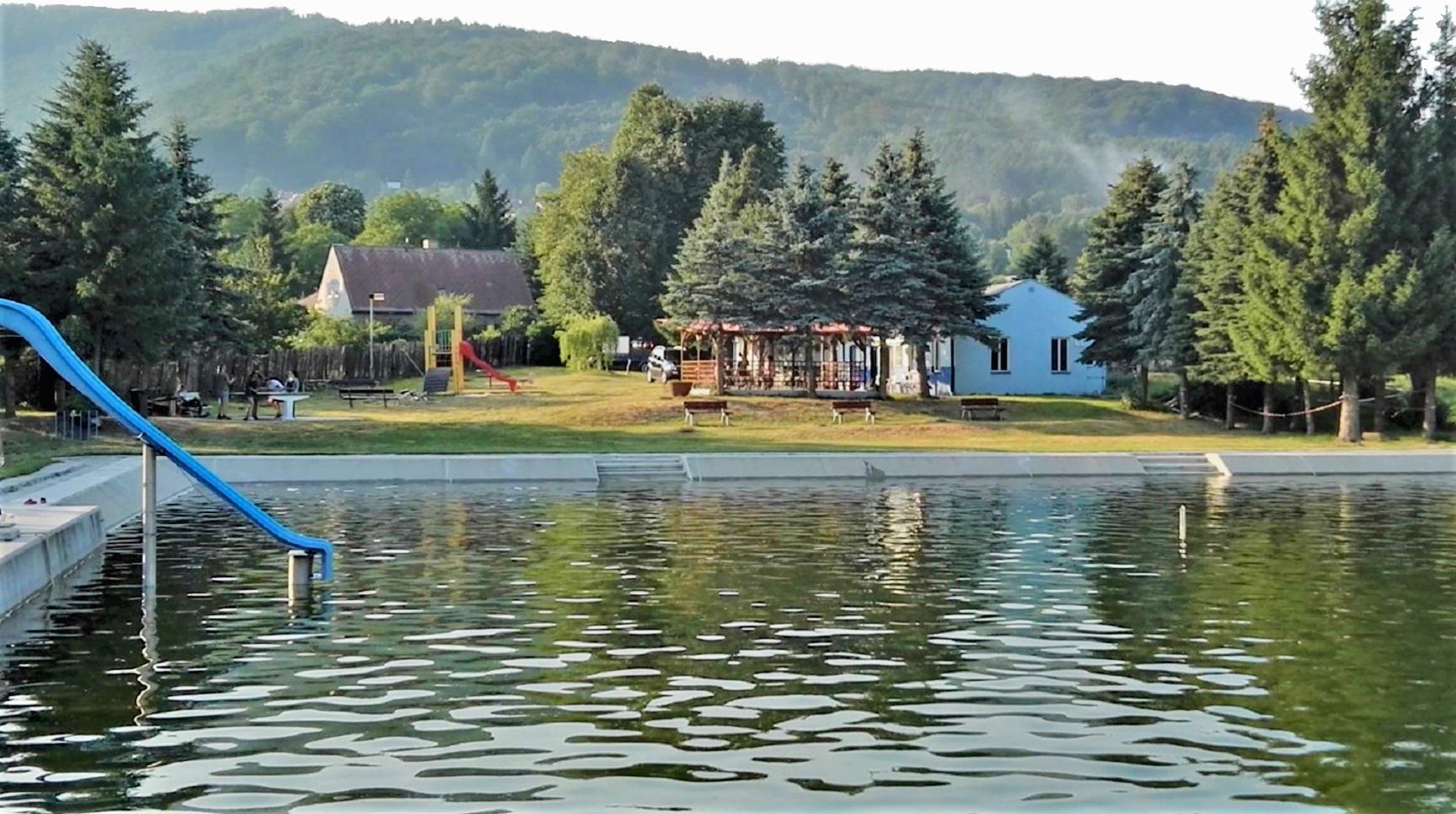 Koupaliště Horní Jiřetín foto 1