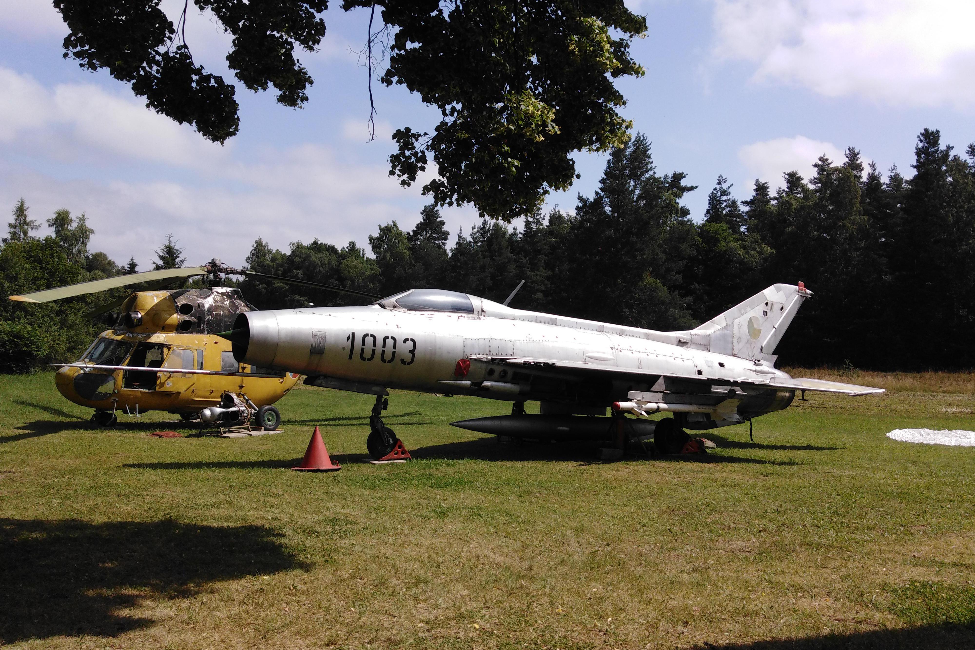 Letecké muzeum Hrdlořezy