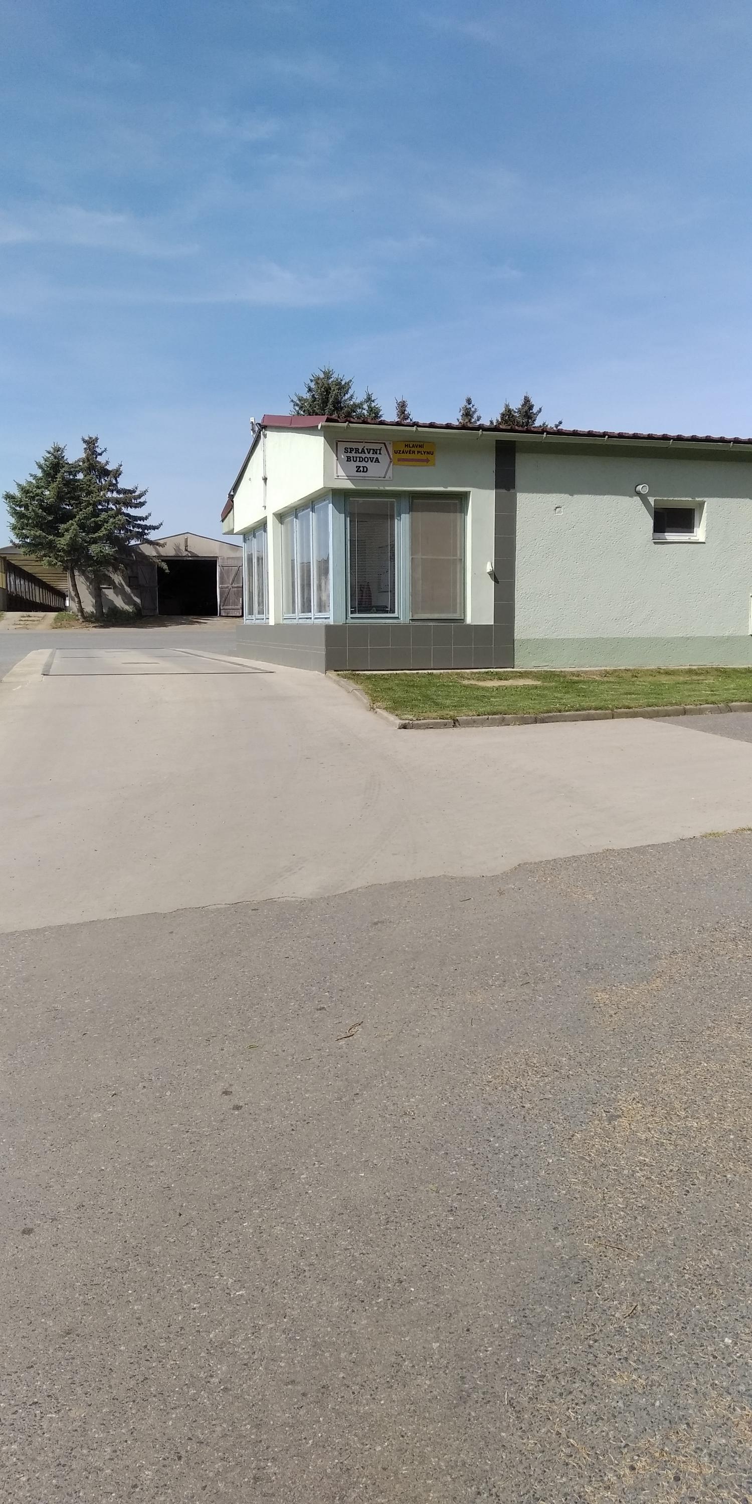 Zemědělské družstvo Třebelovice - družstvo foto 2