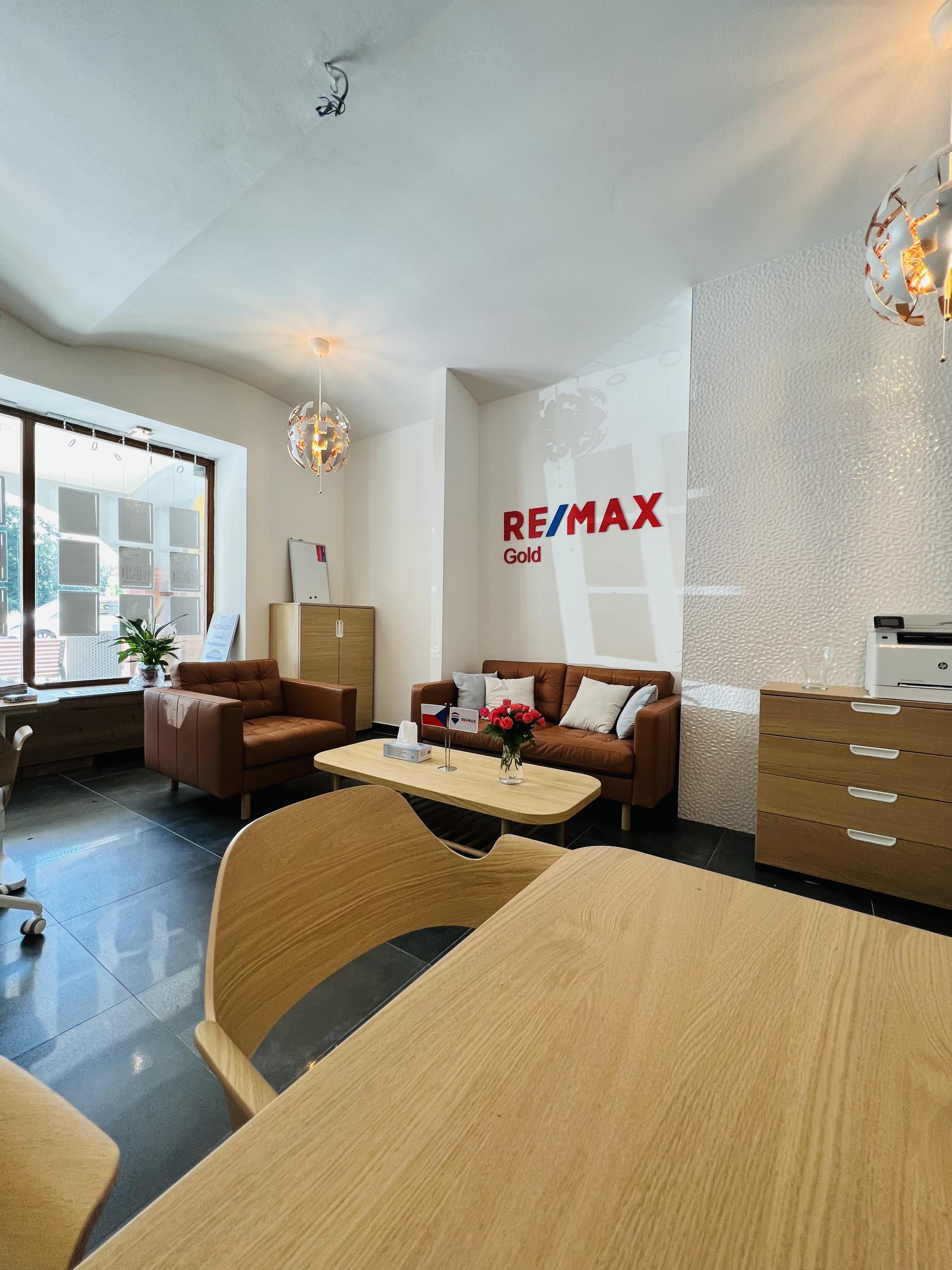 RE/MAX Gold 2 foto 4