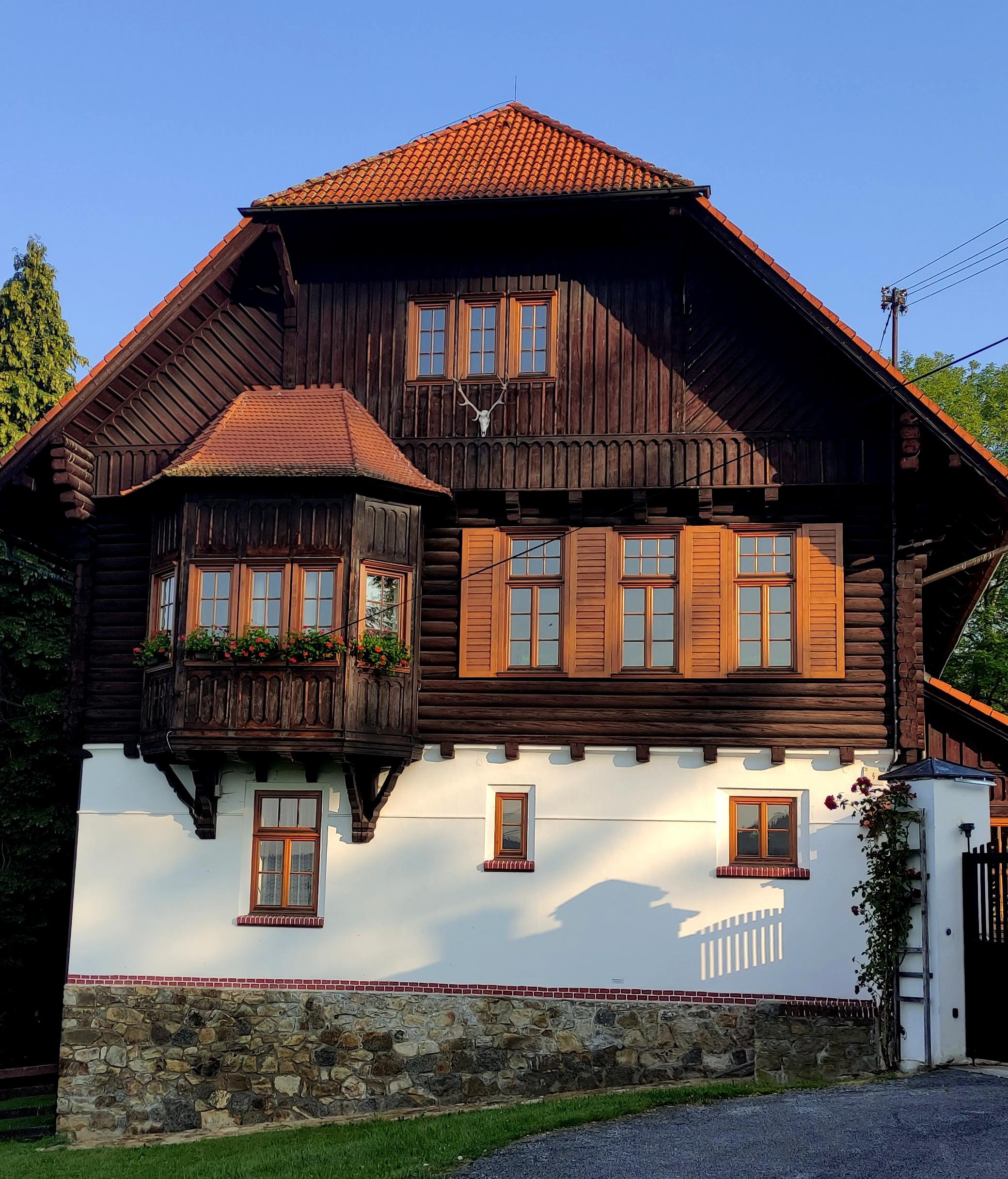 Myslivna Uhlíkov foto 3