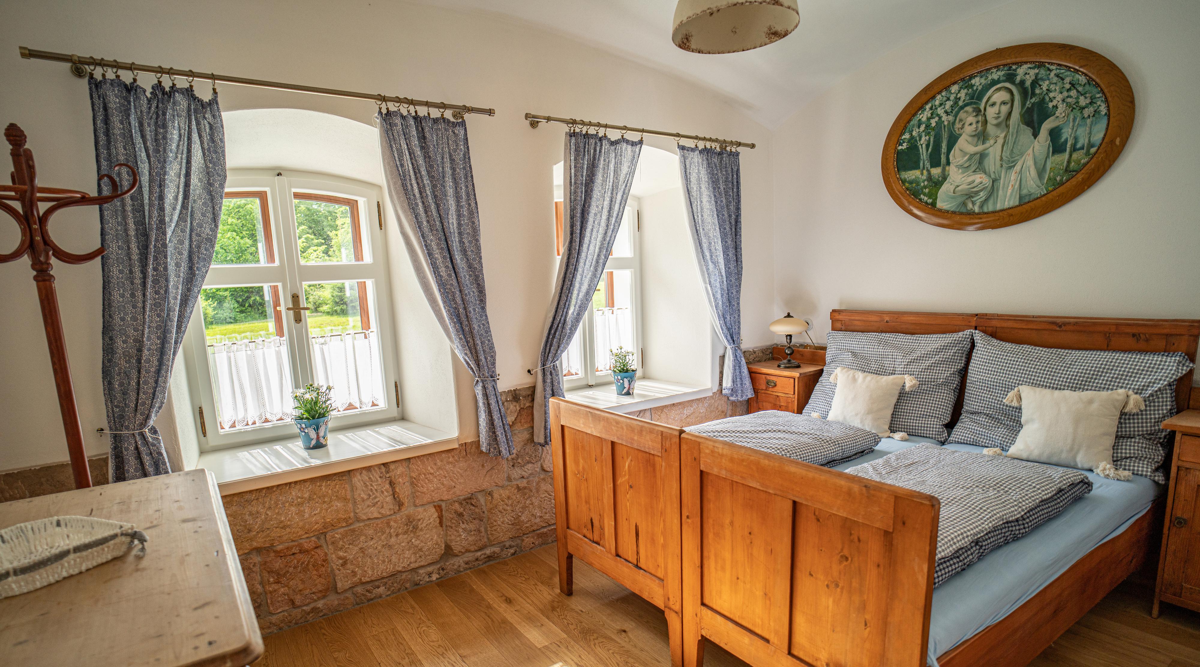 Roubená nálada - Romana Hamplová foto 2