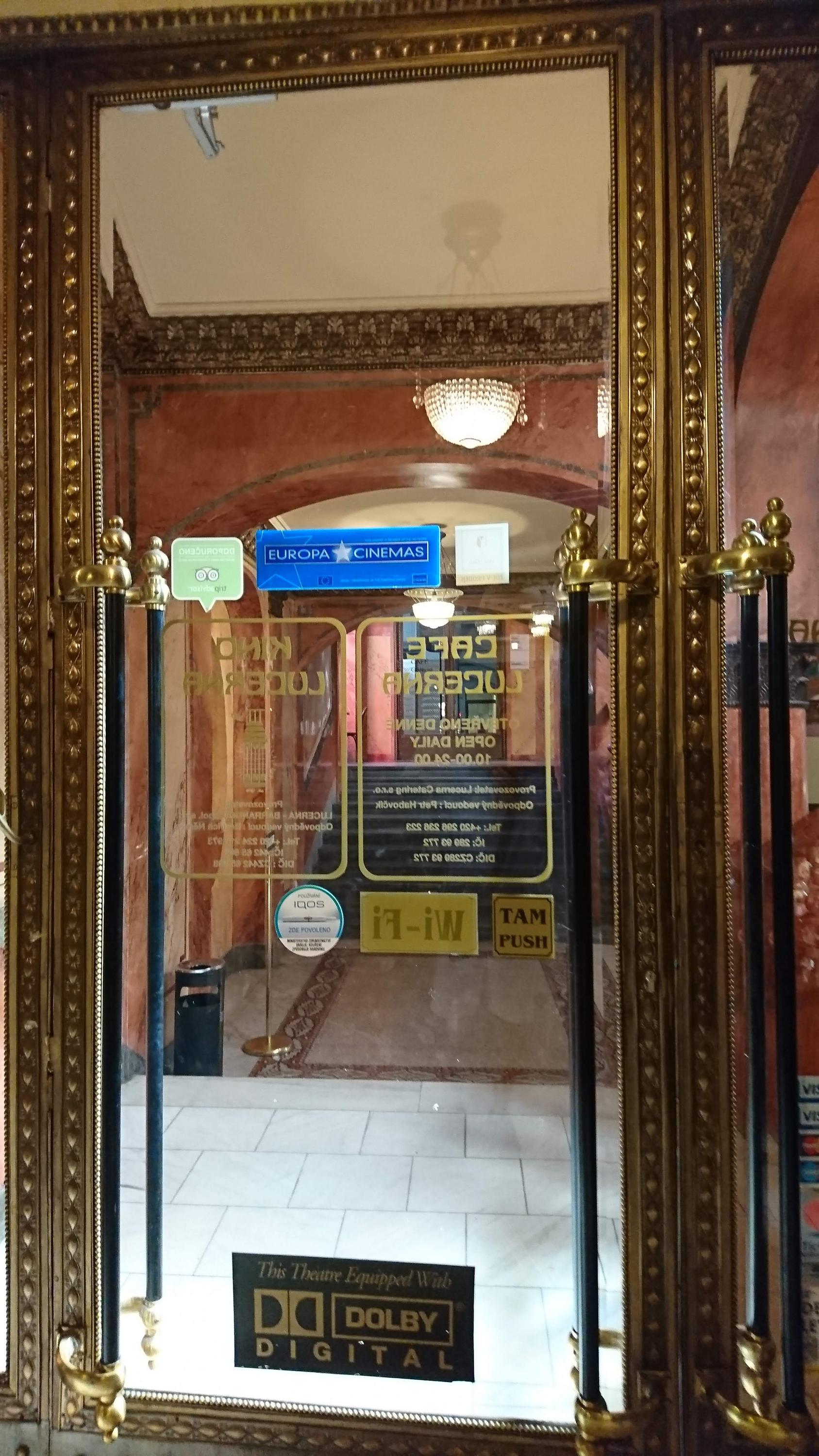 Kavárna Lucerna foto 3