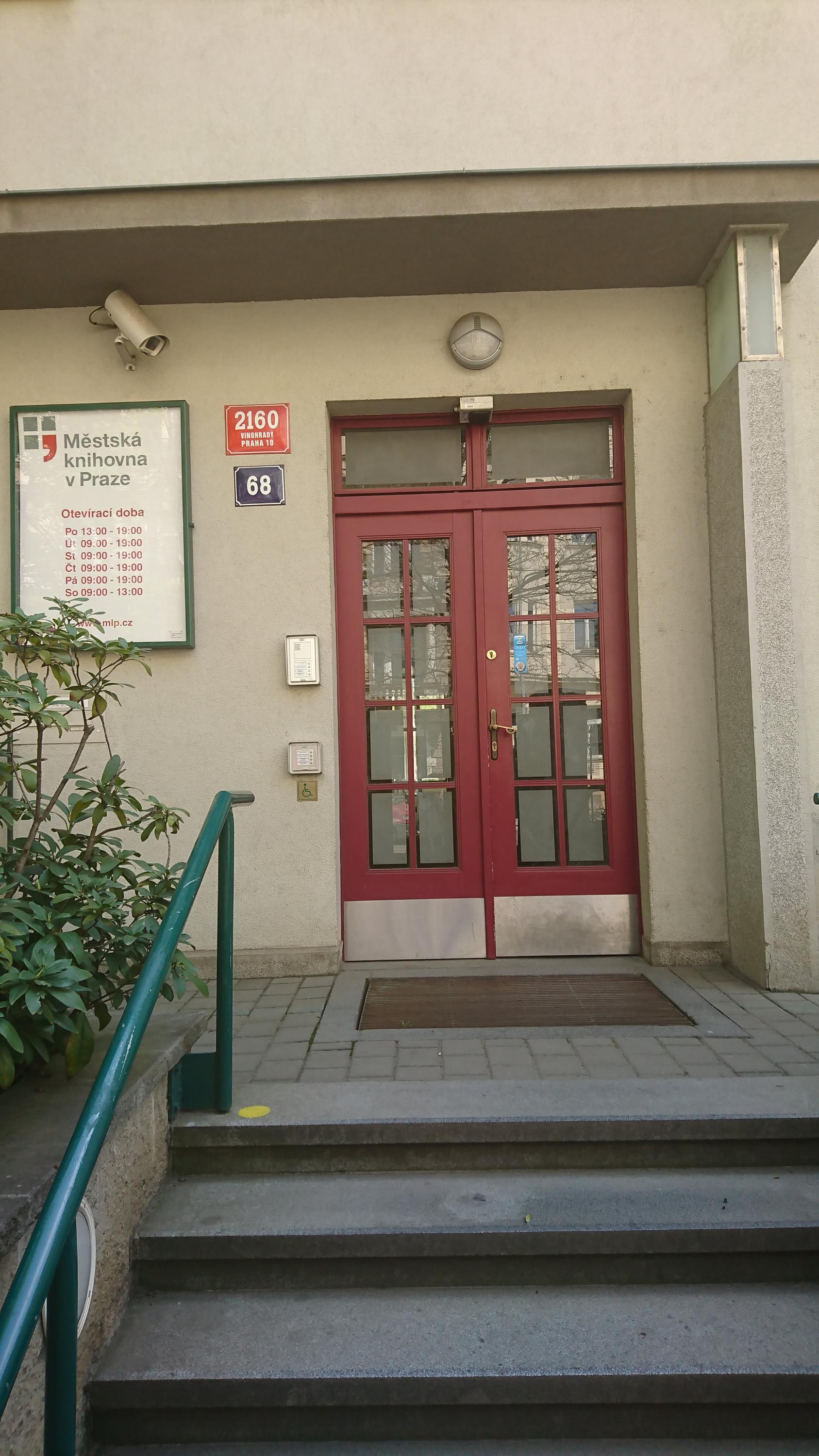 Městská knihovna v Praze - Korunní foto 6