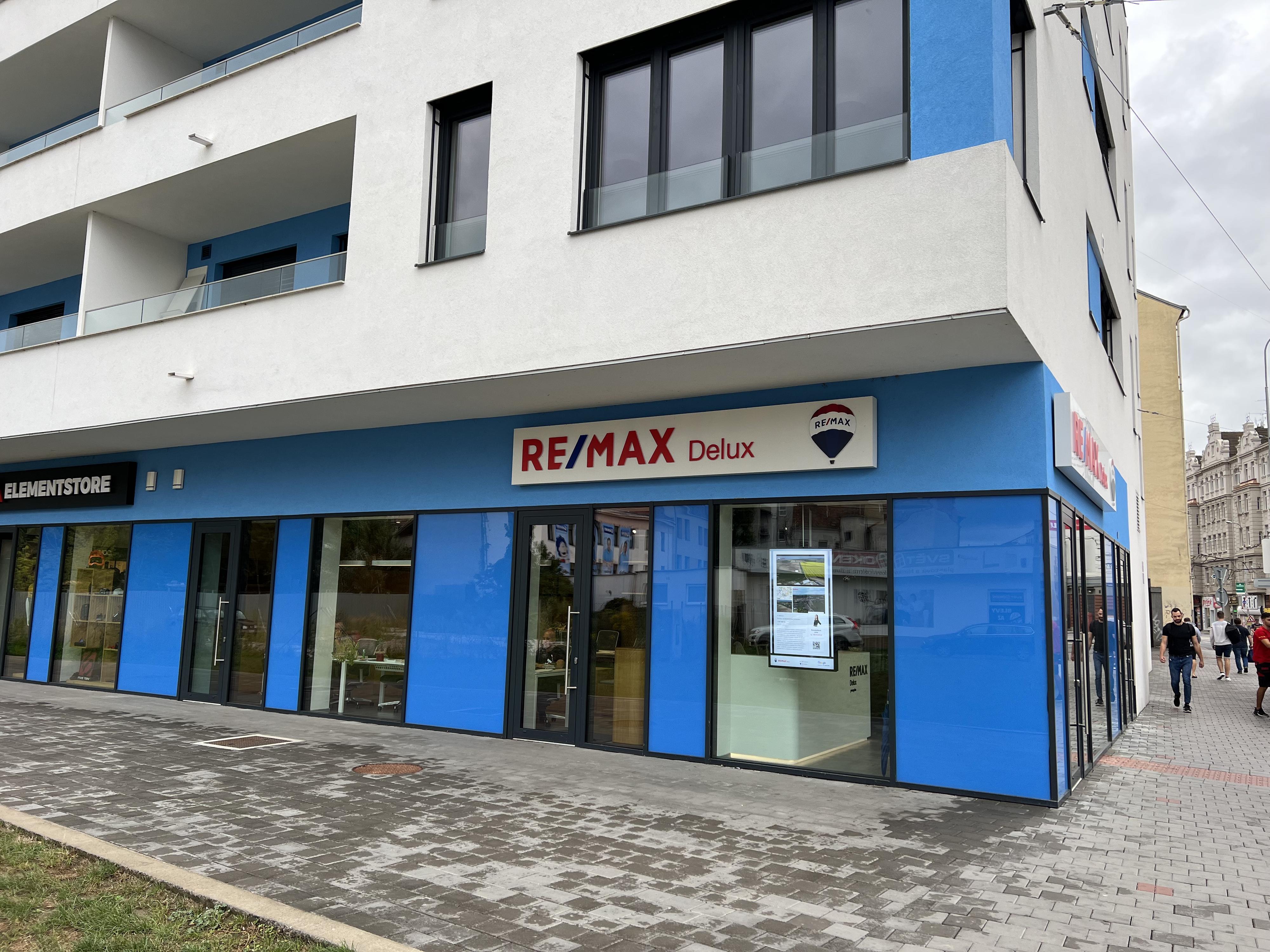 Remax Delux - Ondřej Franc foto 2