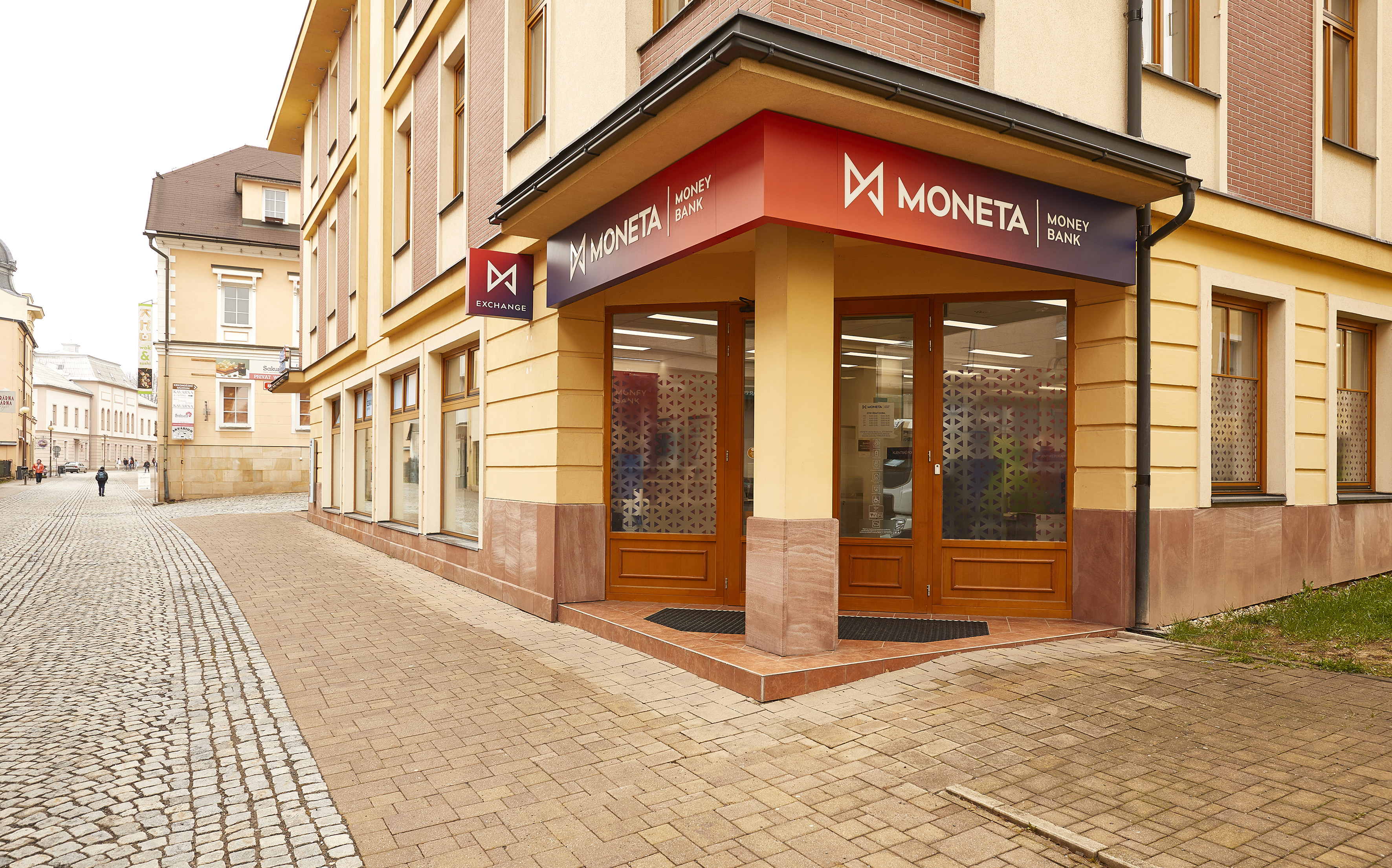 MONETA Money Bank foto 5