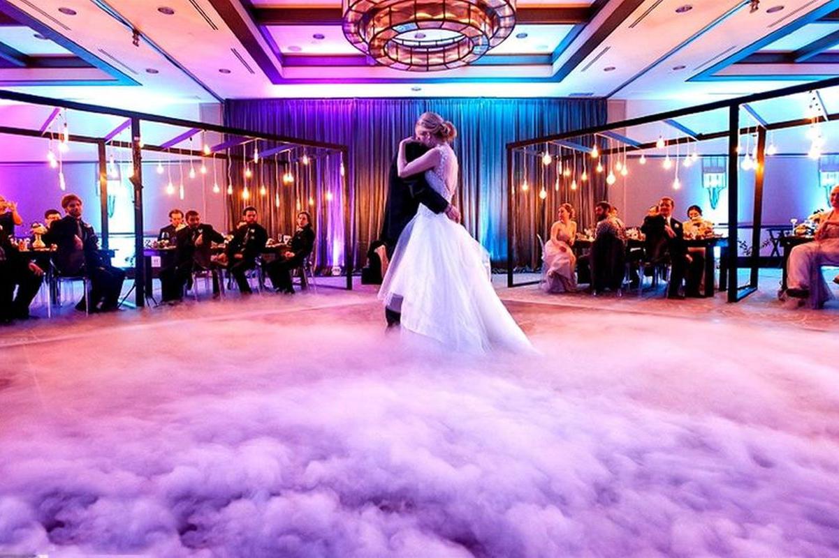 Svatební.dj - Saxofonista - Vojtěch Roupa