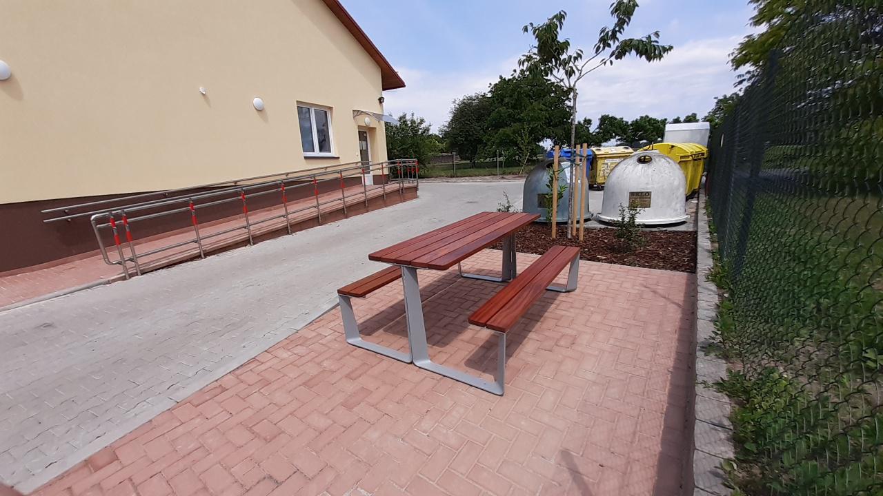 Prodejna Černčice foto 3