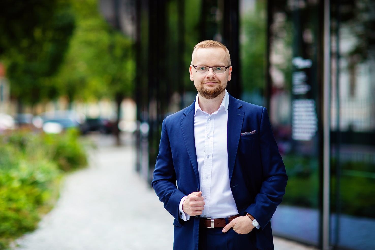 Konzultace zdarma pro oběti autonehod online.