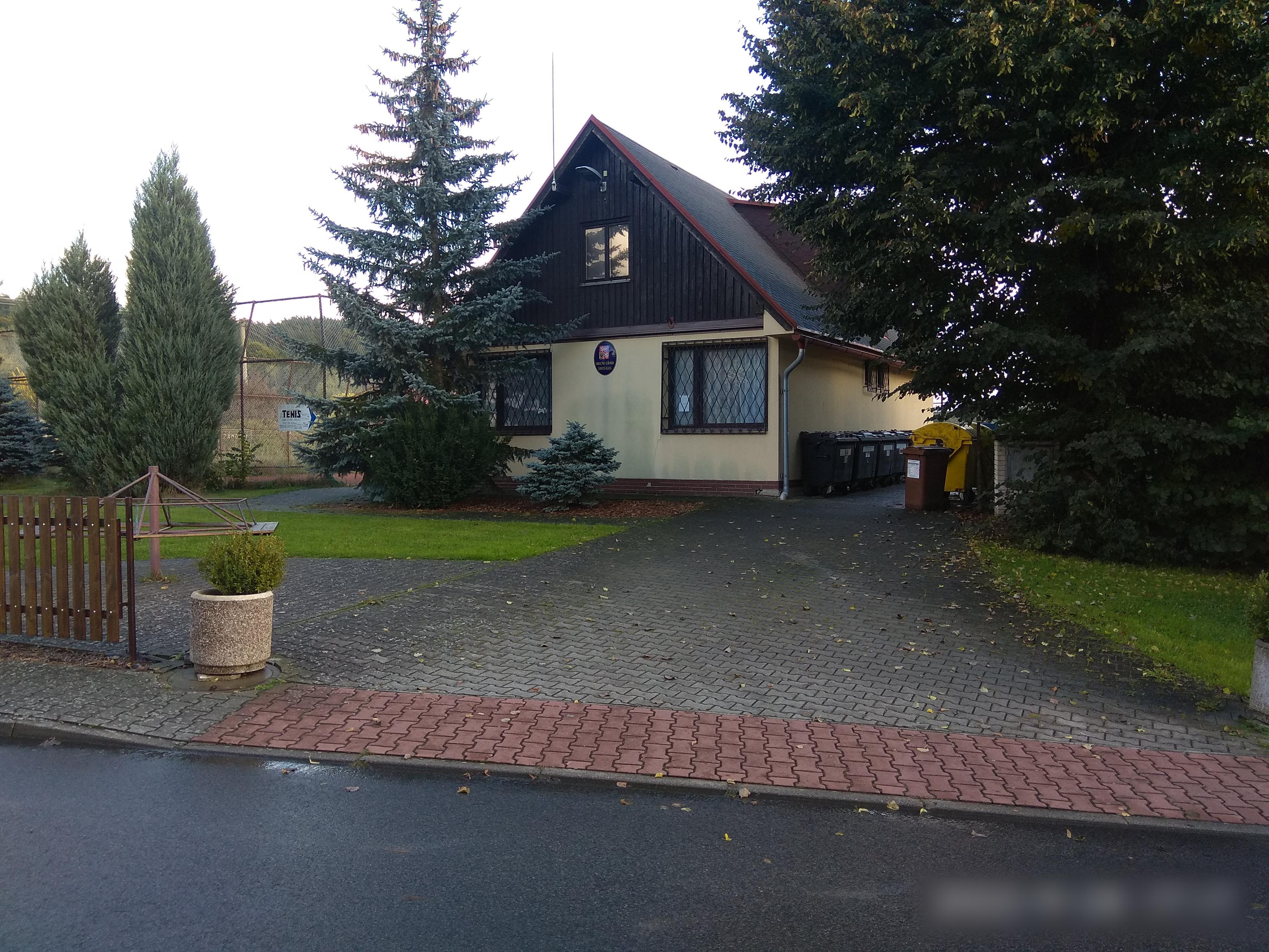 Zámostí-Blata - obecní úřad