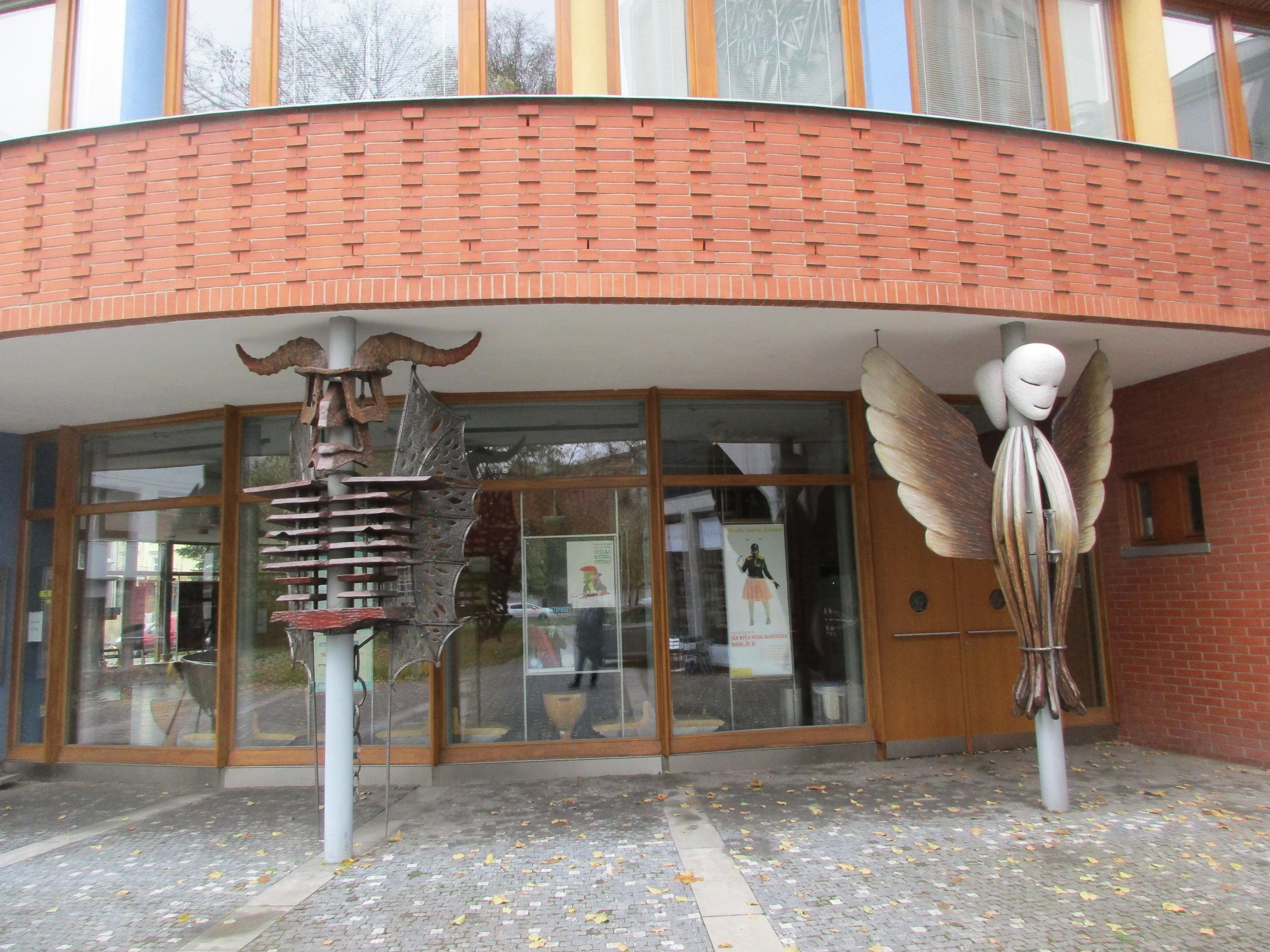 DIVADLO LOUTEK OSTRAVA foto 6