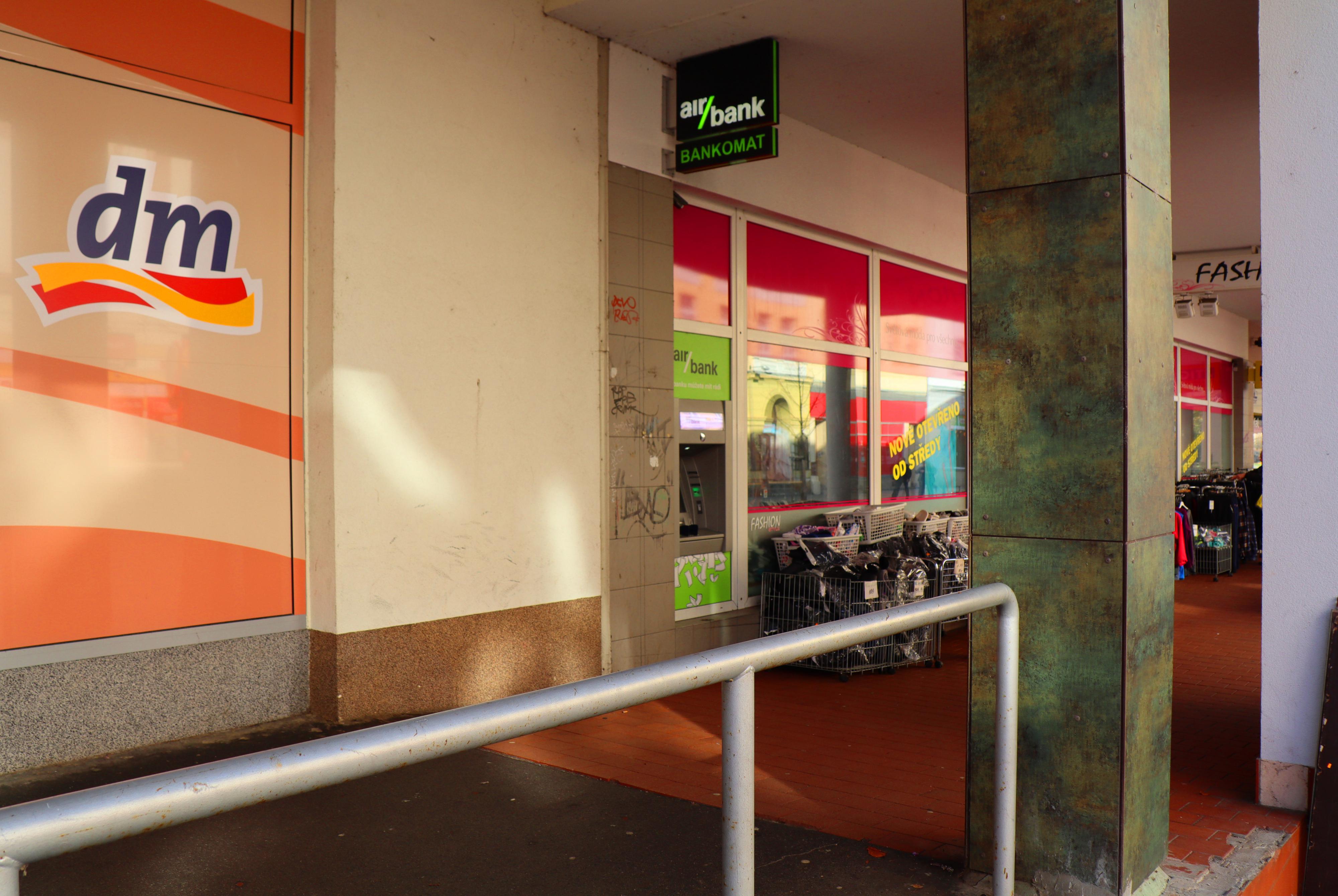 Bankomat Air Bank foto 2