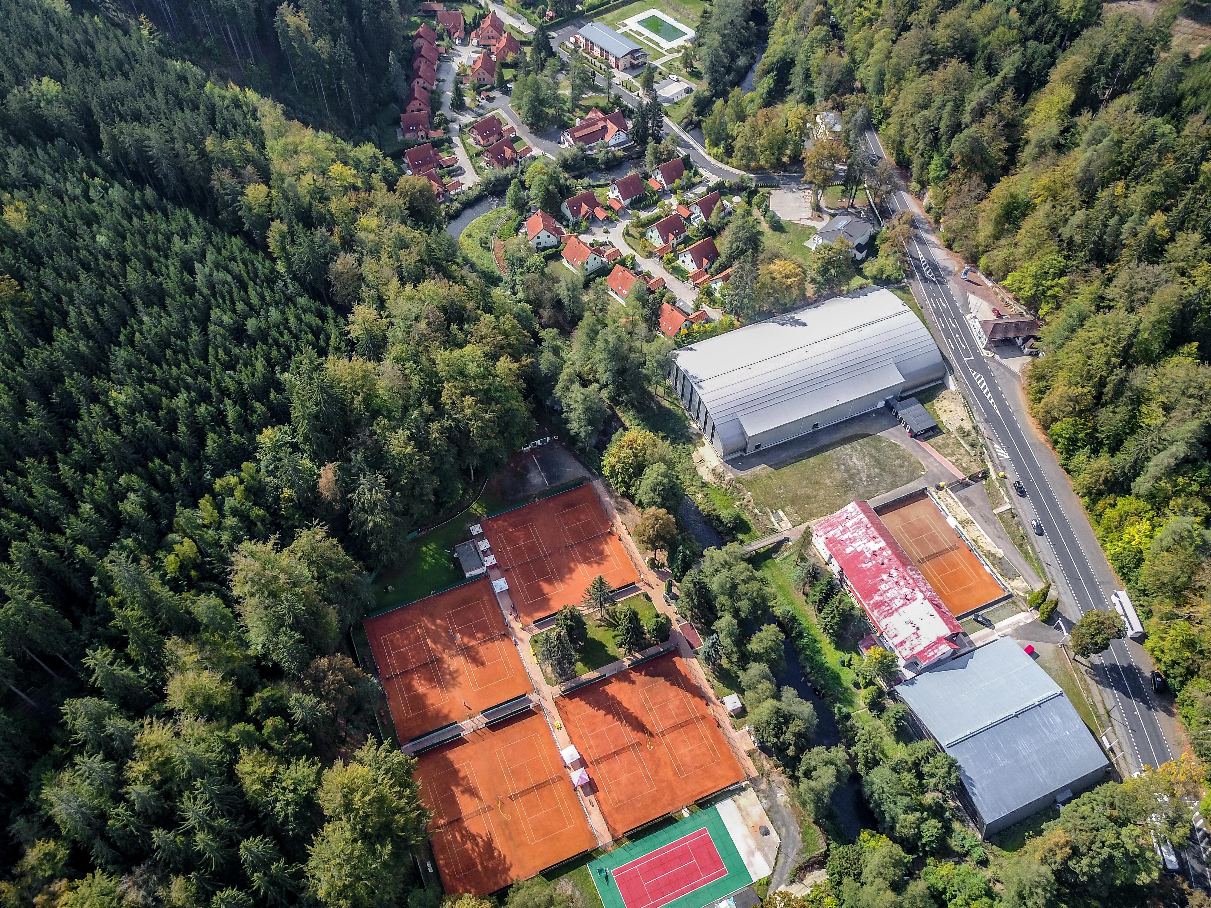 Tenisový klub TC Gejzírpark Karlovy Vary, z.s. foto 2