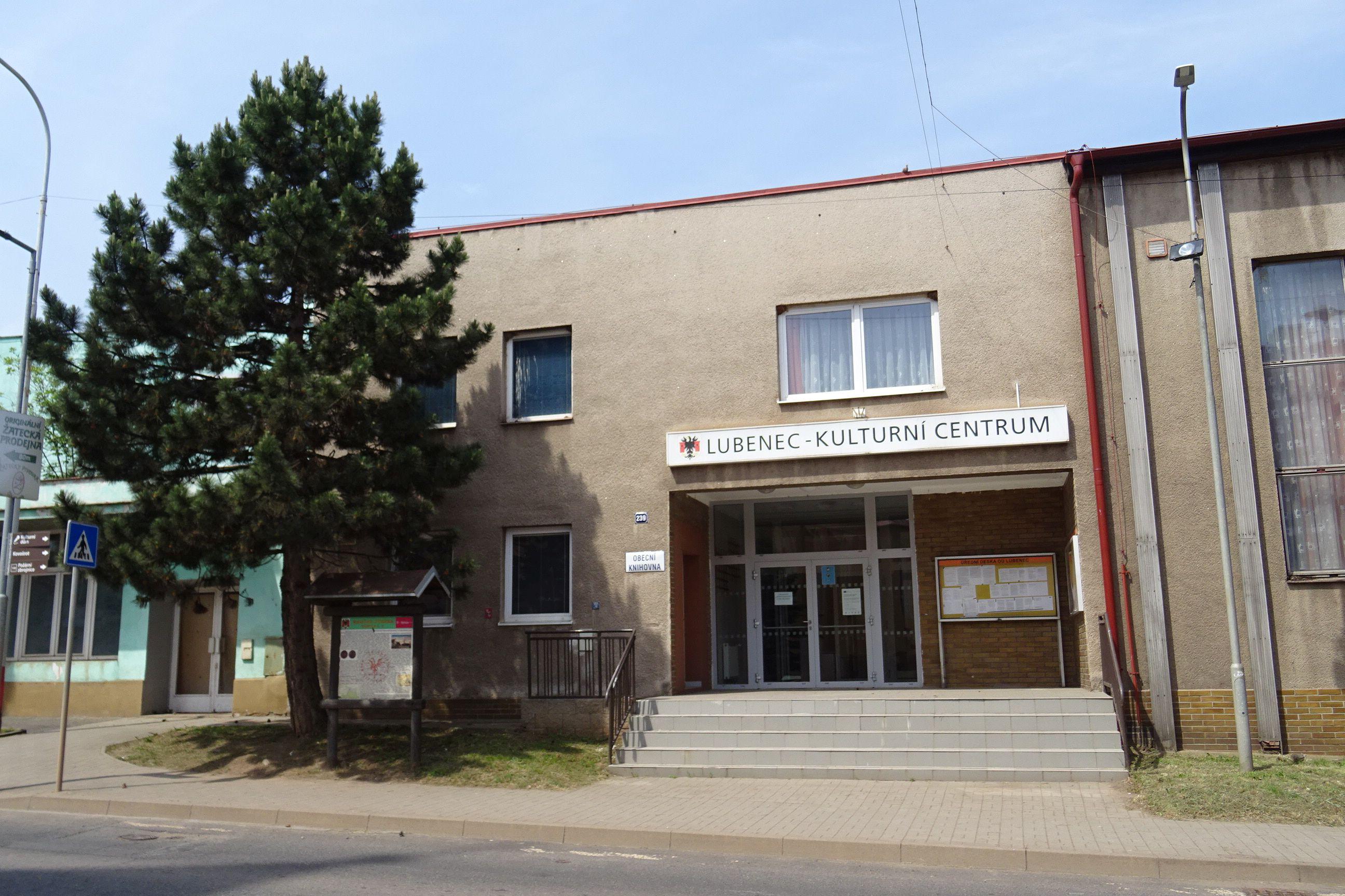 Obecní knihovna Lubenec