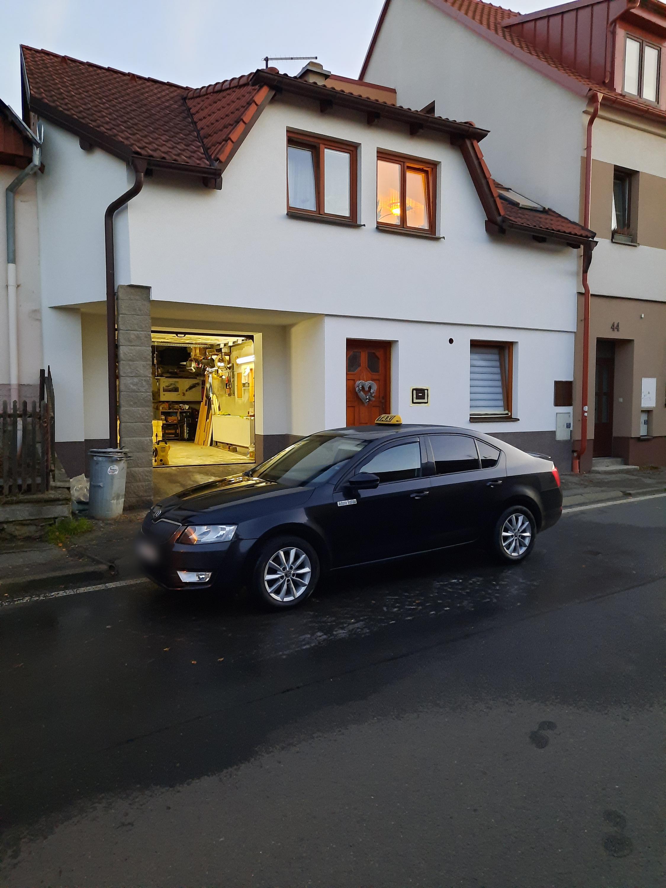 Antonín Vodička - taxi služba foto 1