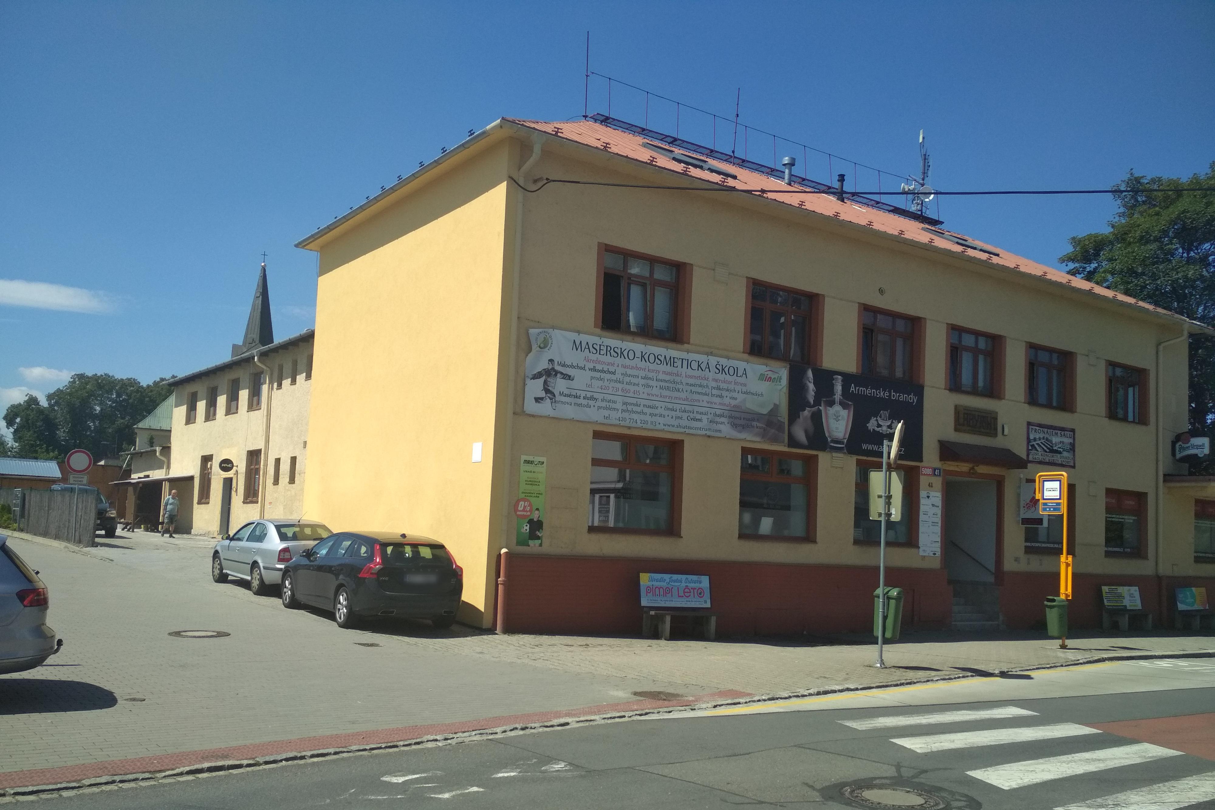 Dům služeb Labyrint