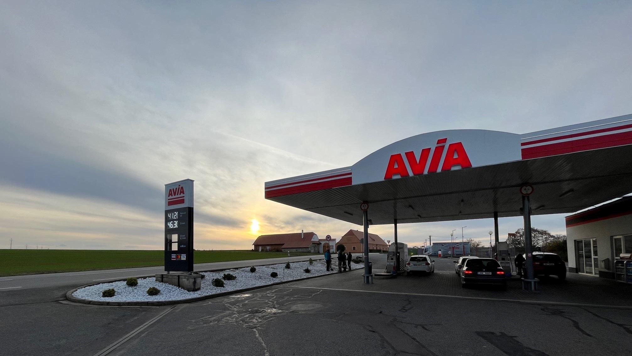 AVIA foto 4