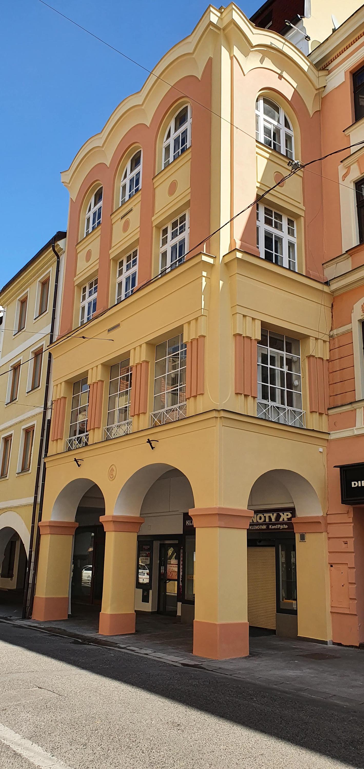 Čištění fasád a nátěry - BAREVNE-FASADY.CZ foto 6