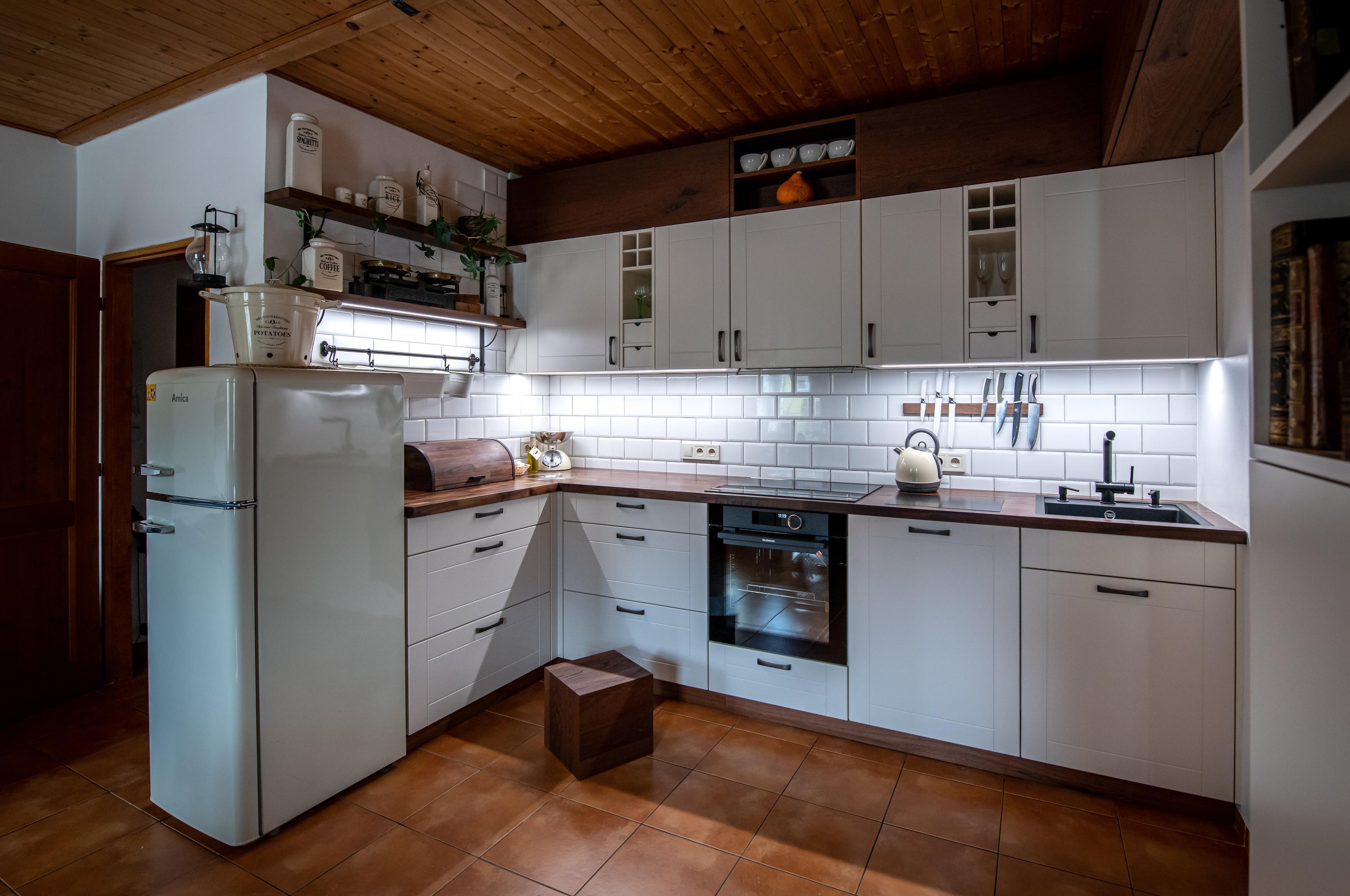 Humpl kuchyně interiéry truhlářství