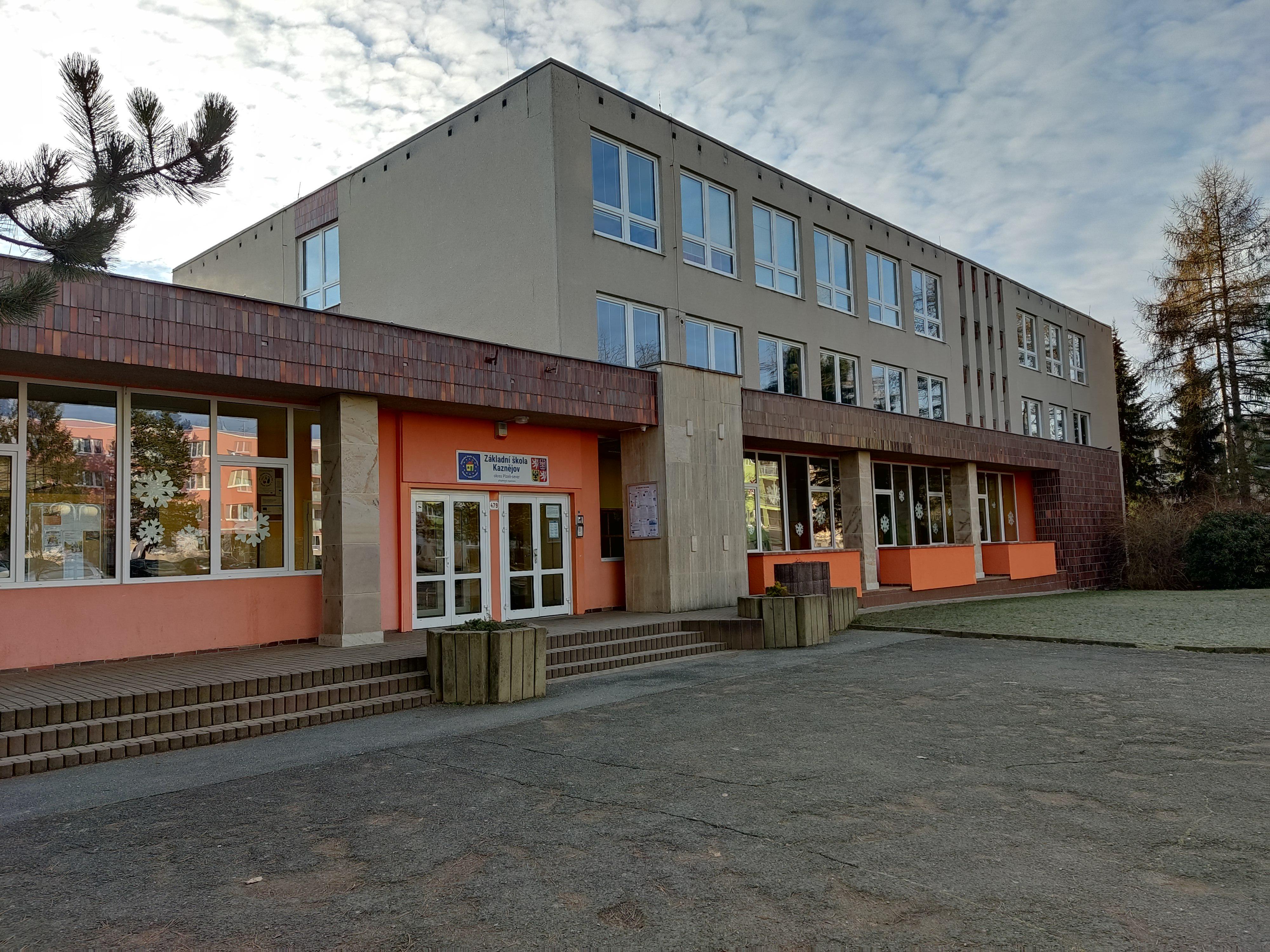 ZŠ Kaznějov, Školní