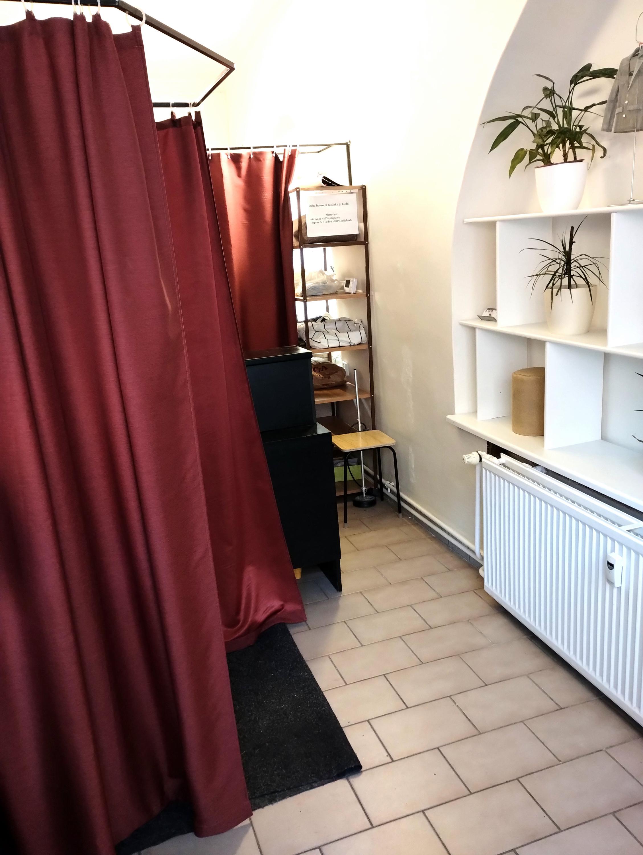 Opravy oděvů Alena Körnerová foto 4