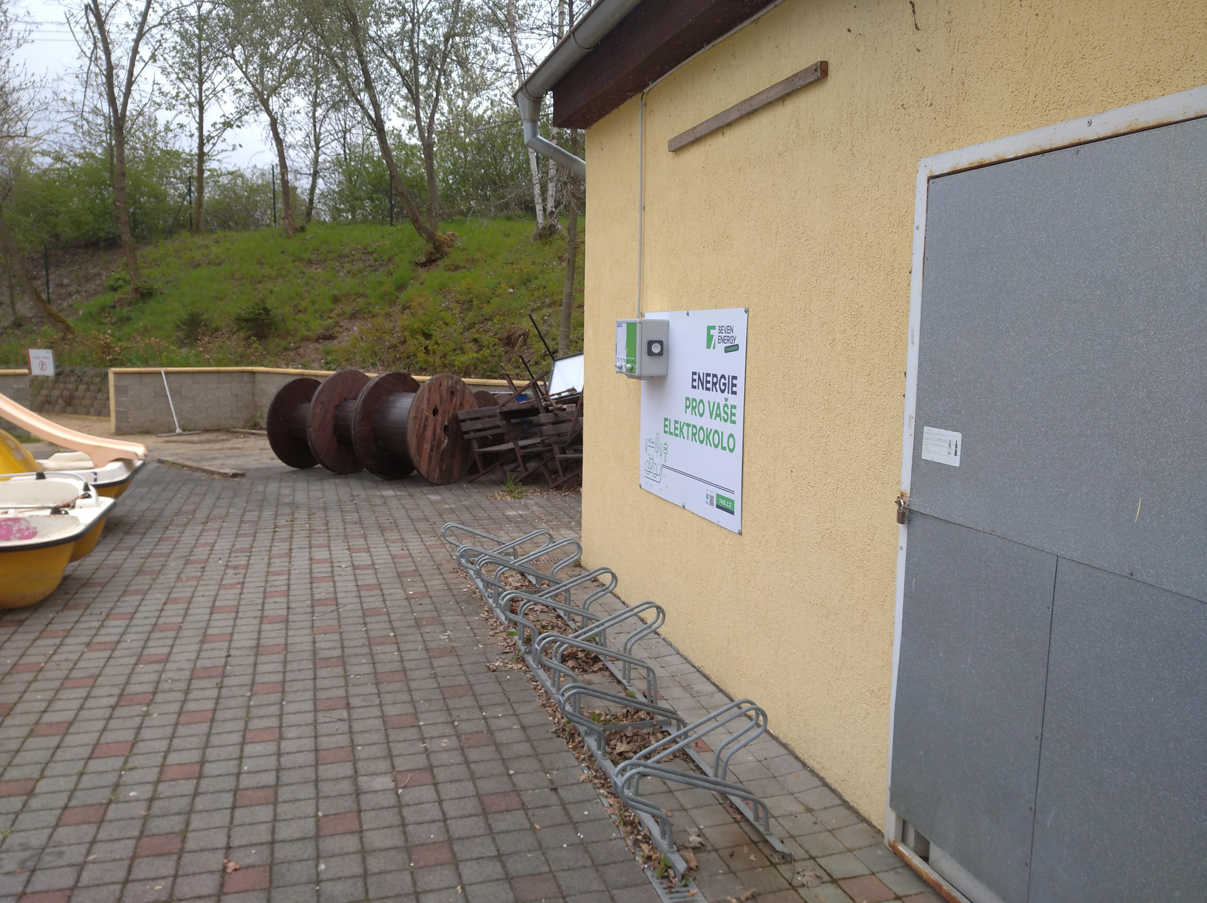 Nabíjecí stanice Eurocamp Barbora foto 4