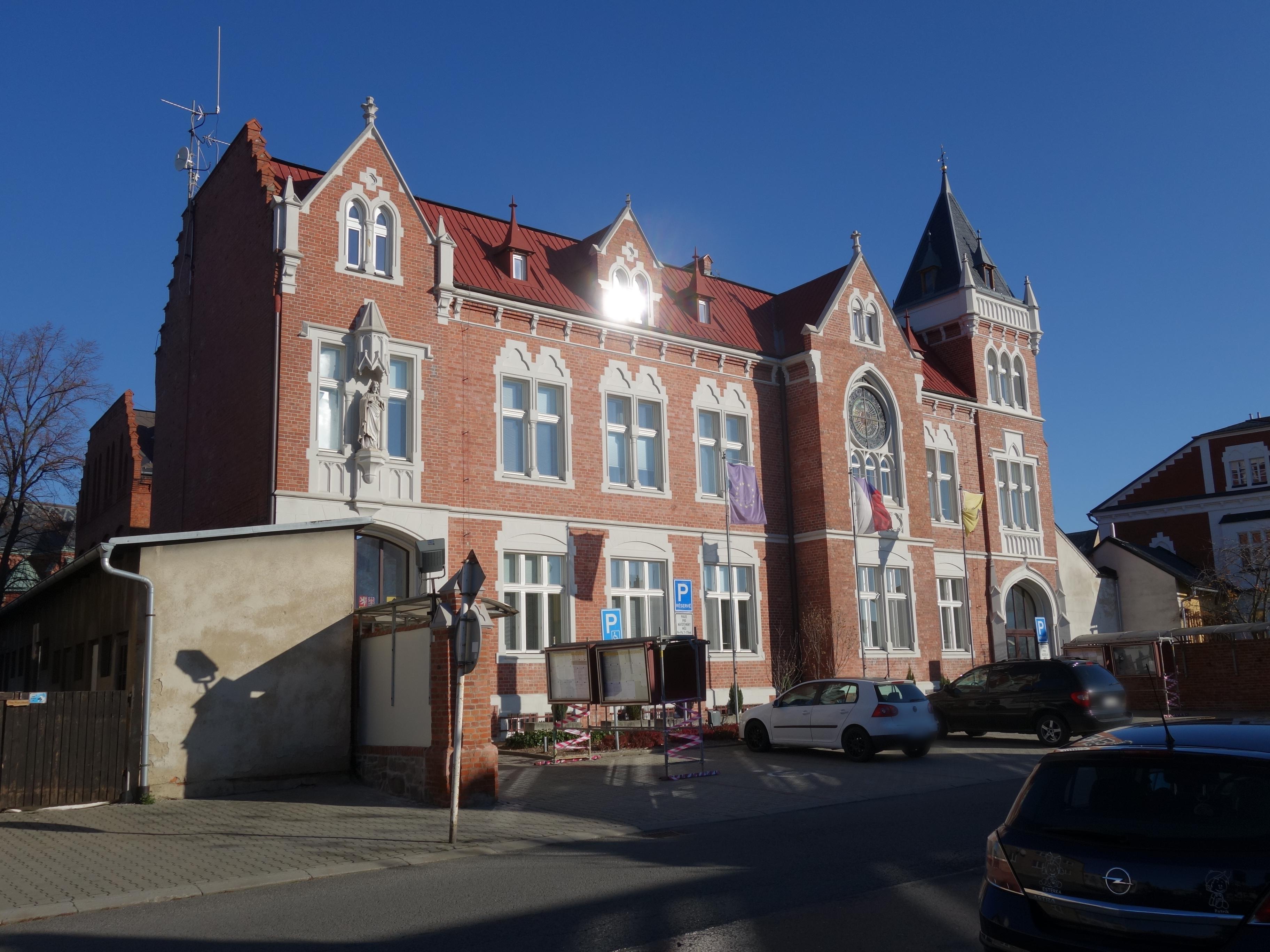 Kravaře - městský úřad foto 5