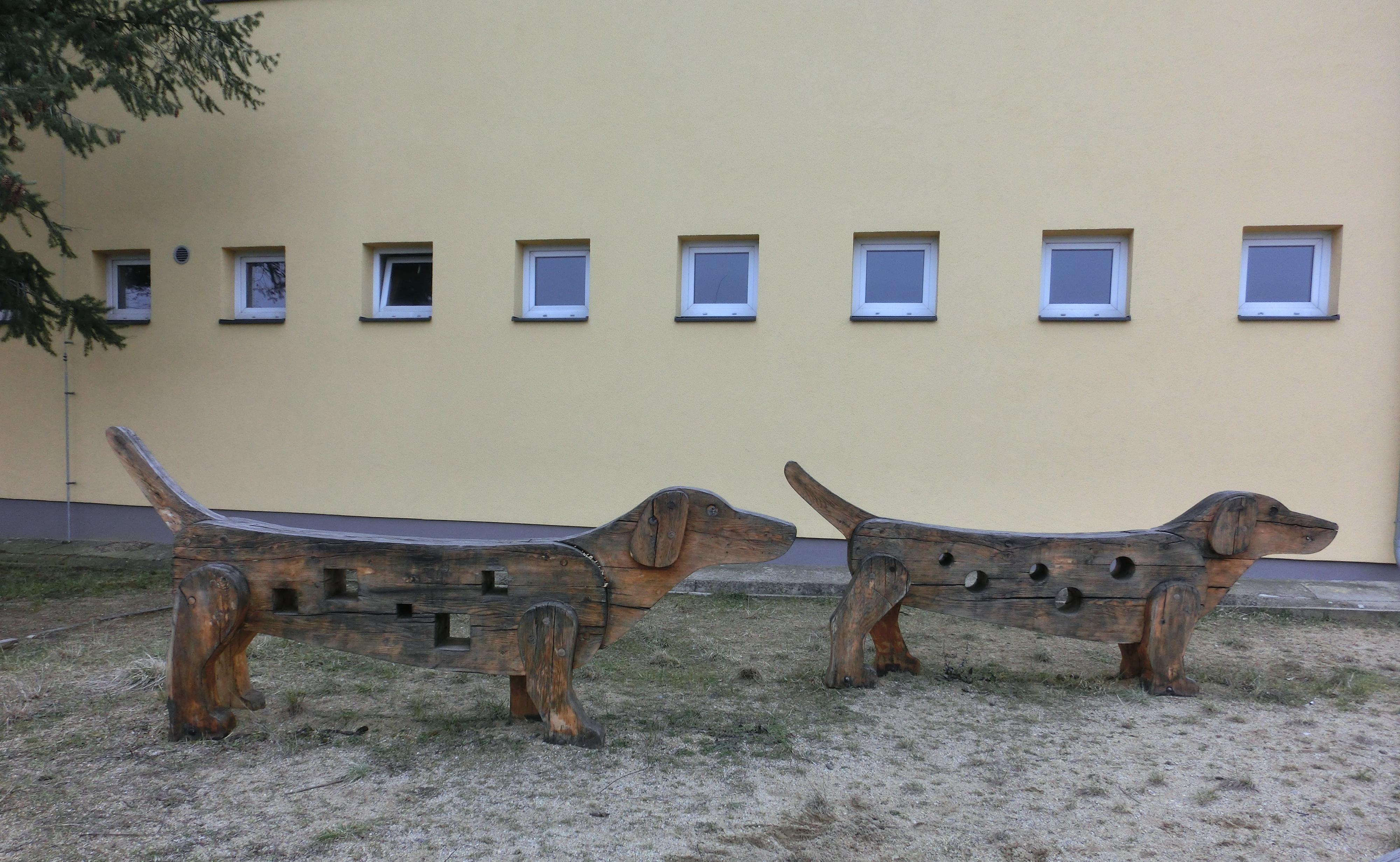 ZŠ Praha 5 - Řeporyje, Od Školy foto 4