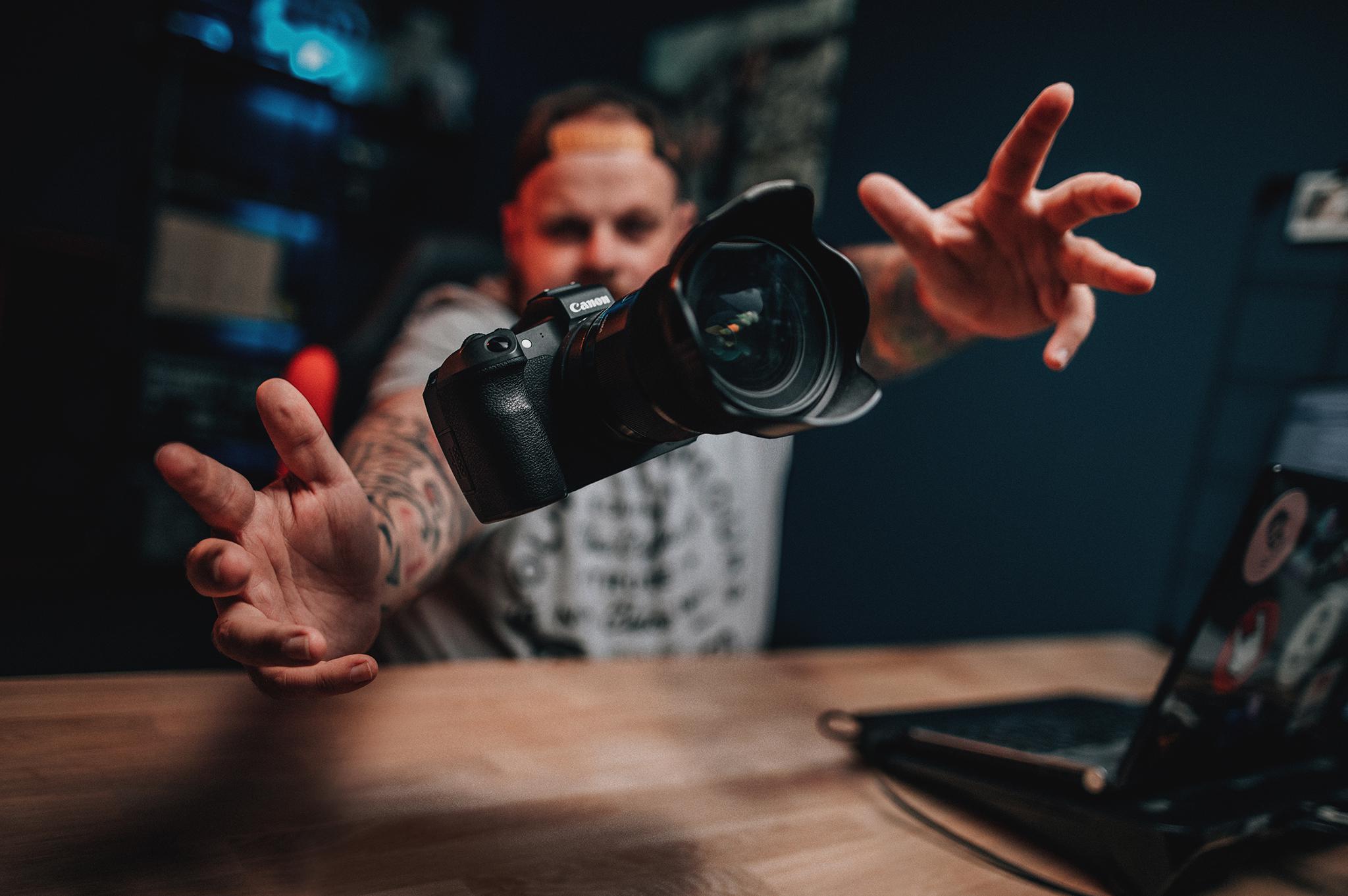 KENJI studio - firemní, produktová a lifestyle fotografie