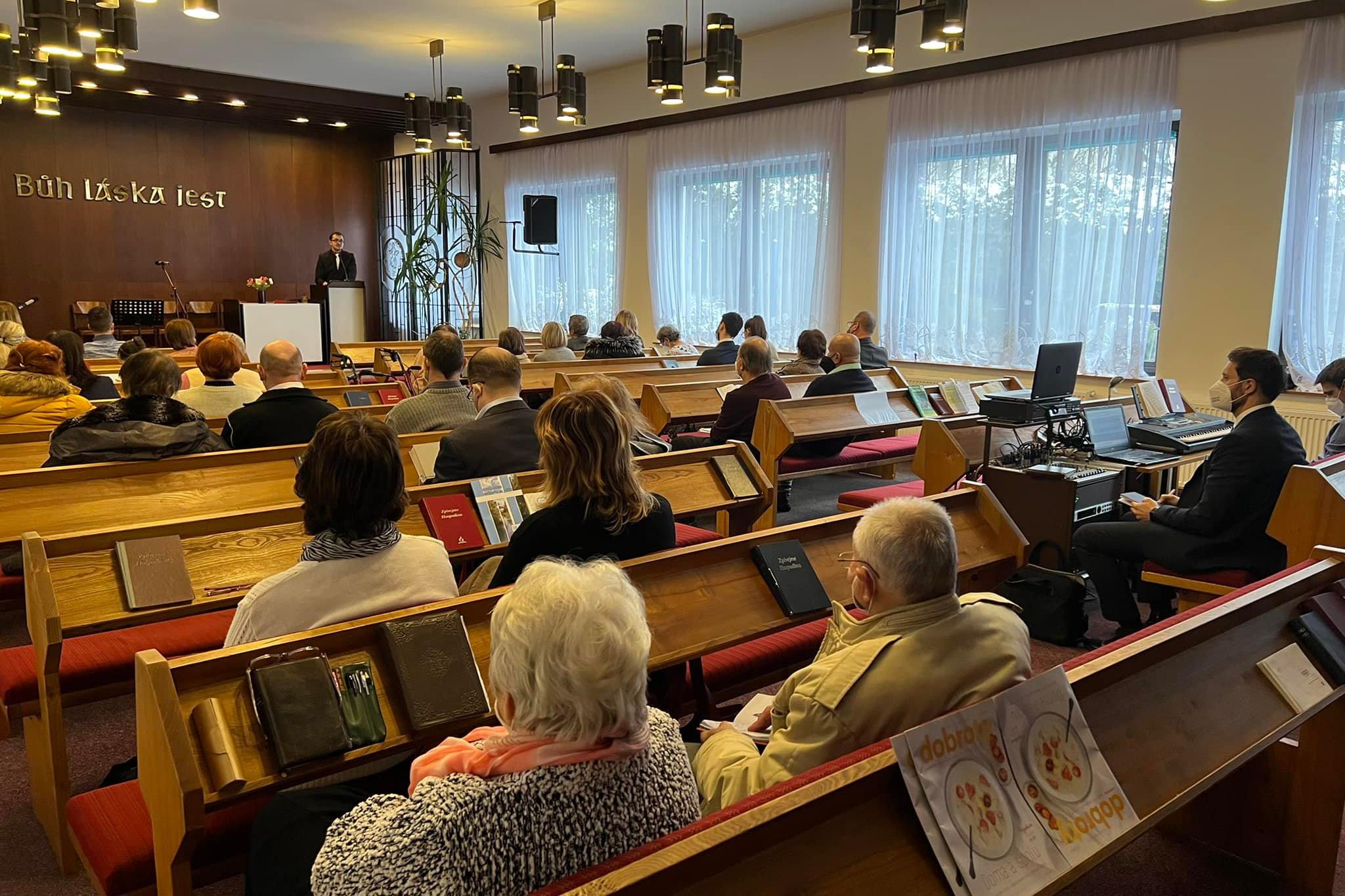 Sbor Církve adventistů sedmého dne v Trutnově