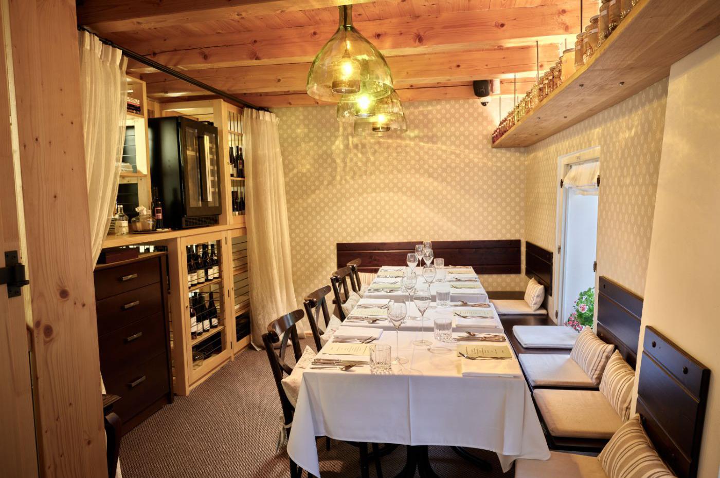 VINOBONA Chef's Table restaurant & Wine