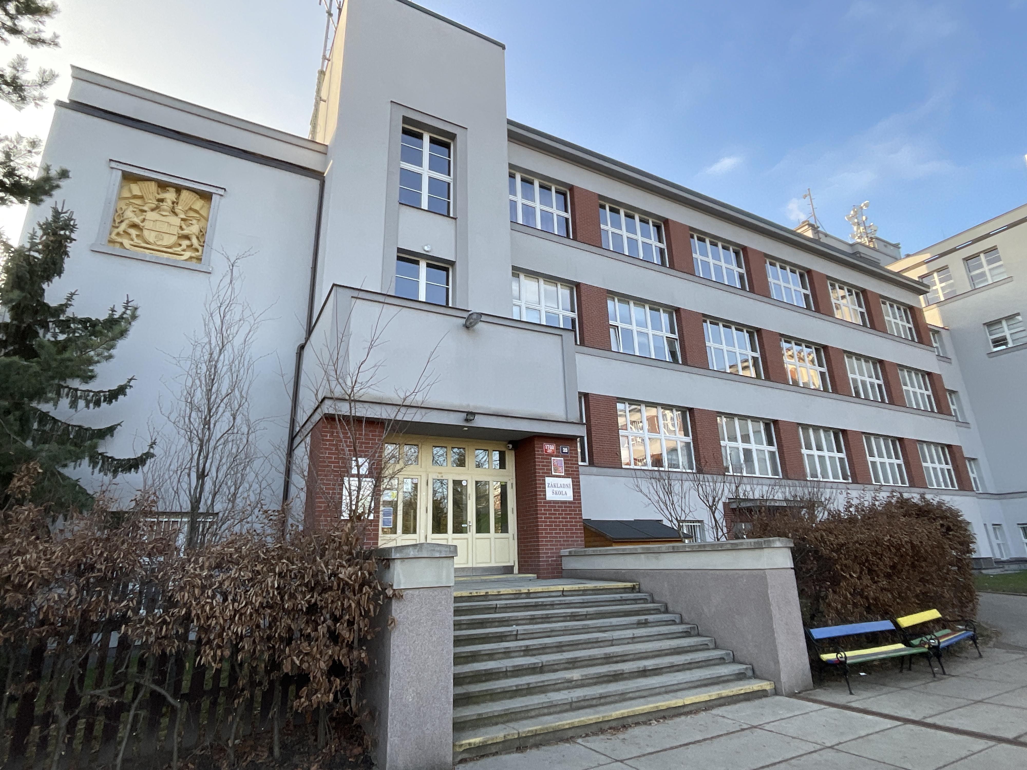 Základní škola Pražačka foto 3