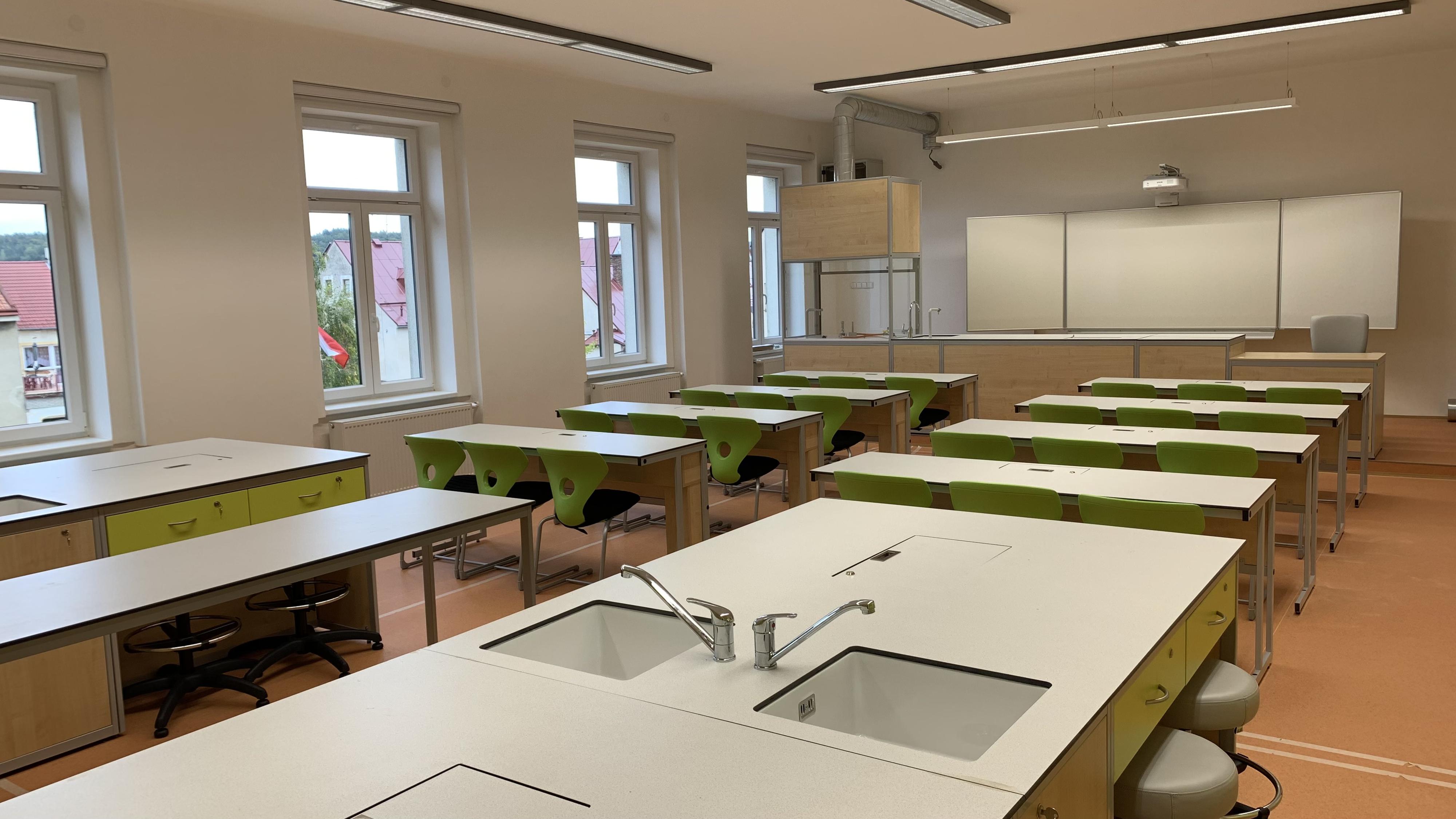 KXN učebny & laboratoře foto 4