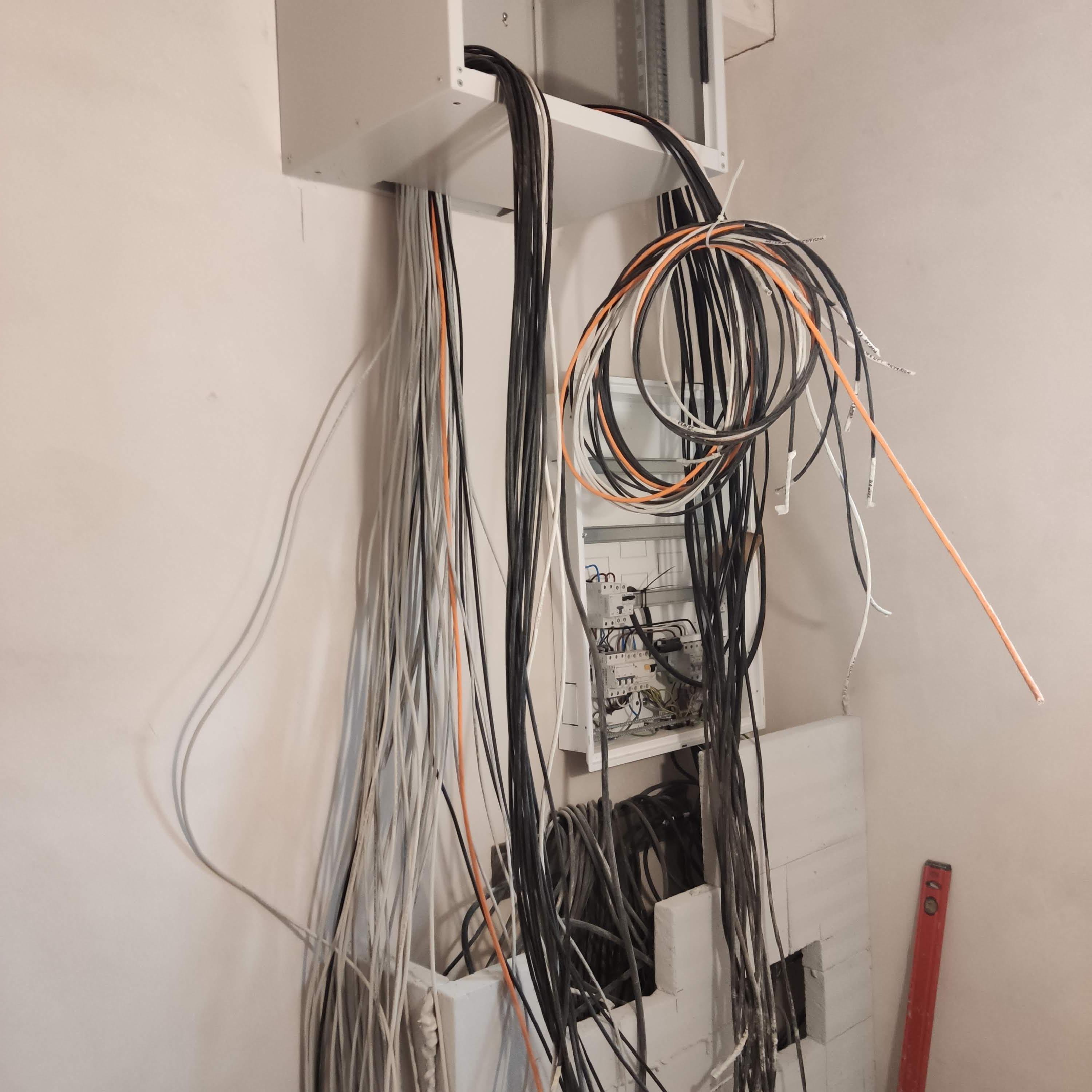 Kamil Krpec - Fotovoltaika, Elektroinstalace, Elektrikář foto 3