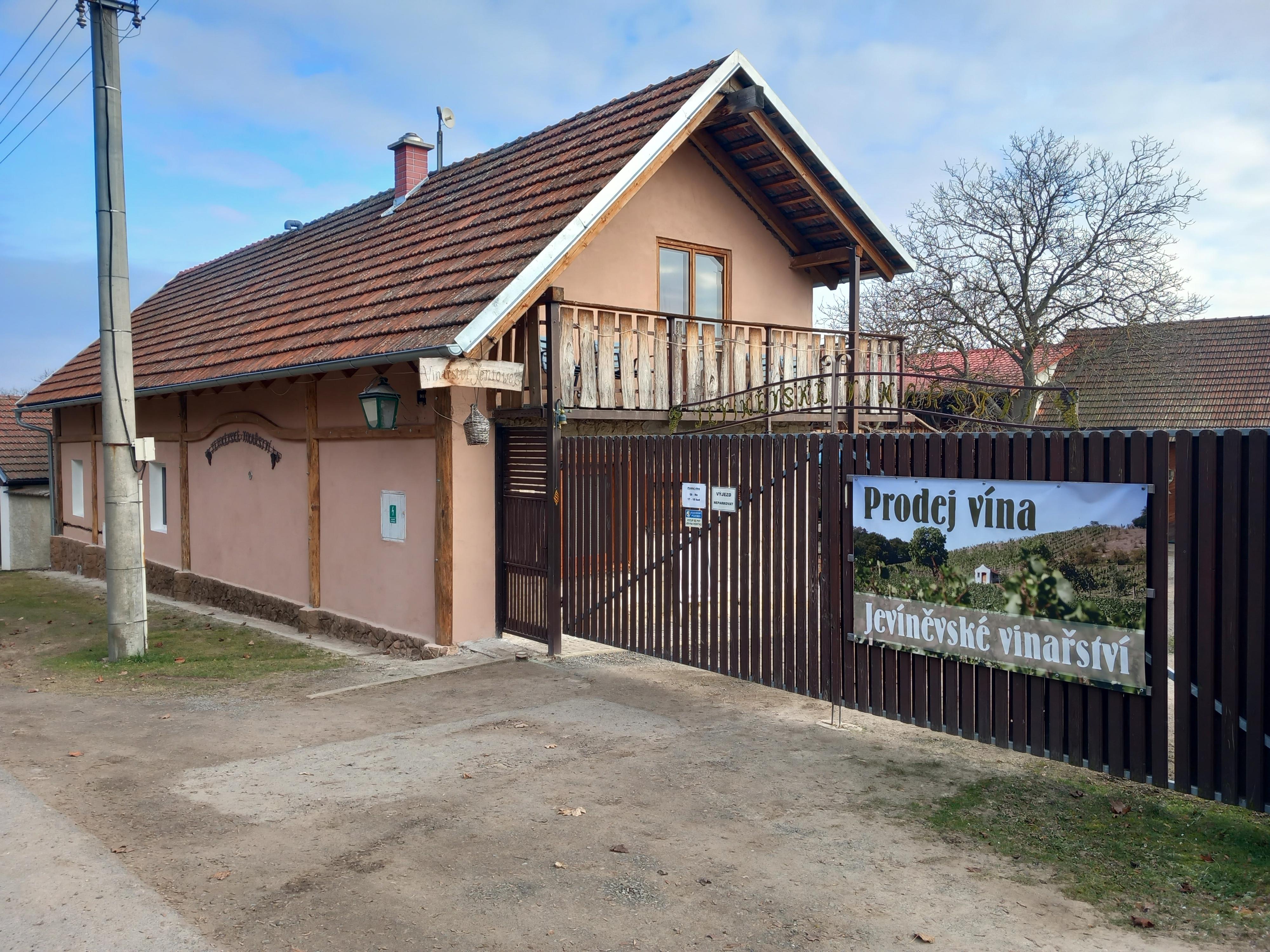 Jevíněvské vinařství