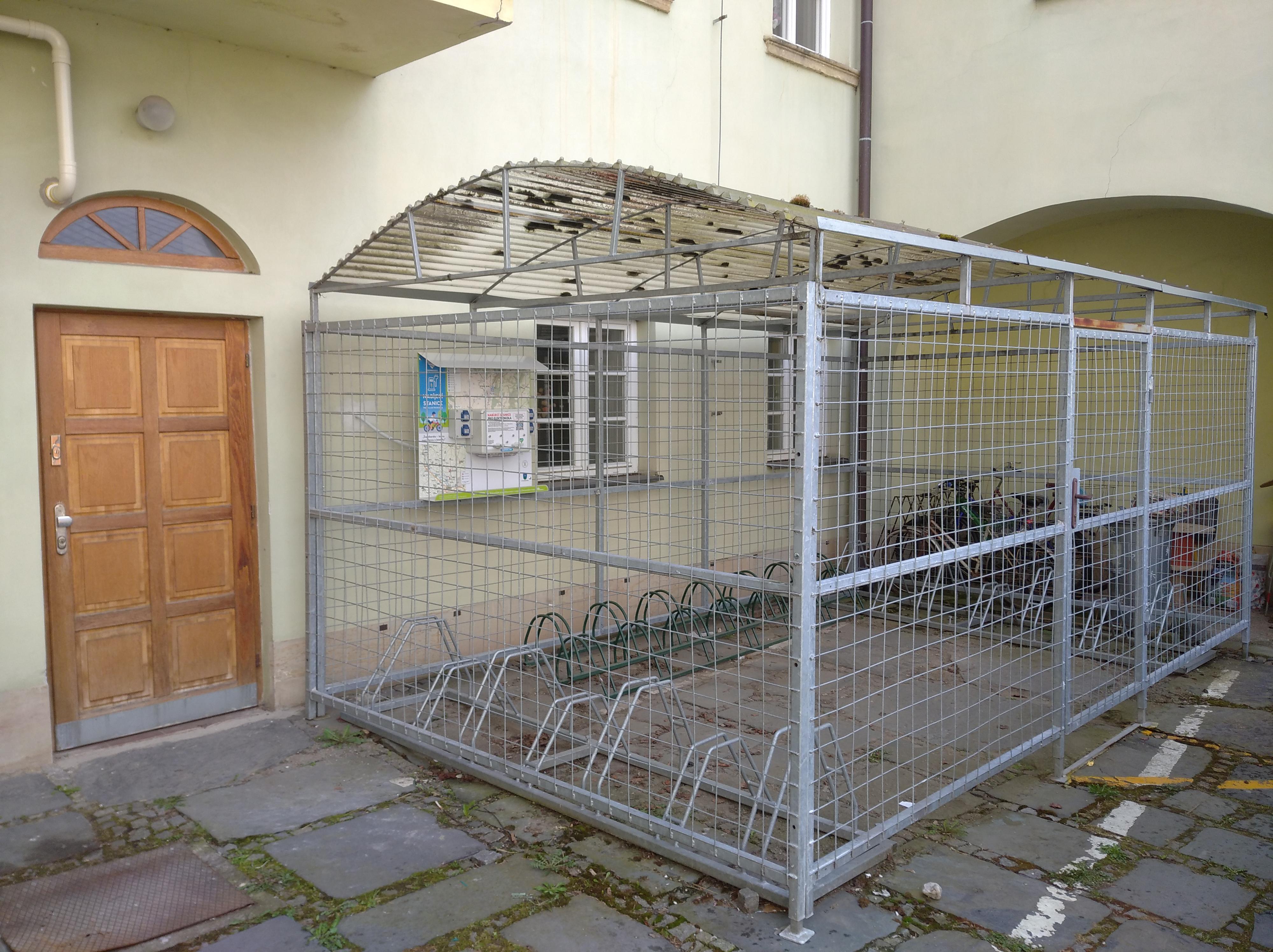 Nabíjecí stanice Informační centrum Šternberk foto 3