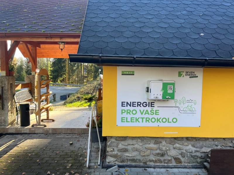 Nabíjecí stanice Rybí restaurace Hůrka foto 2