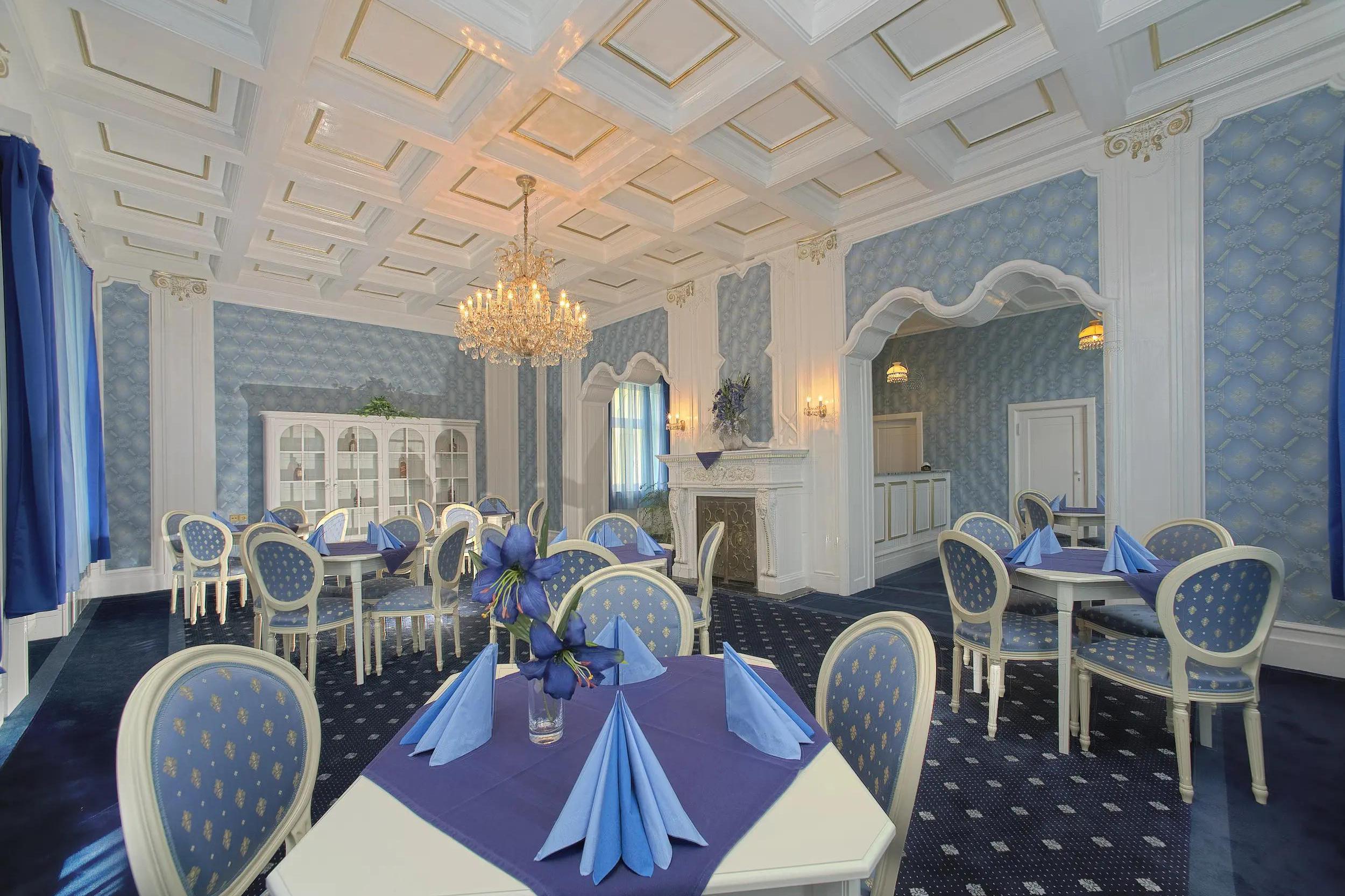 Kavárna Modrý salonek