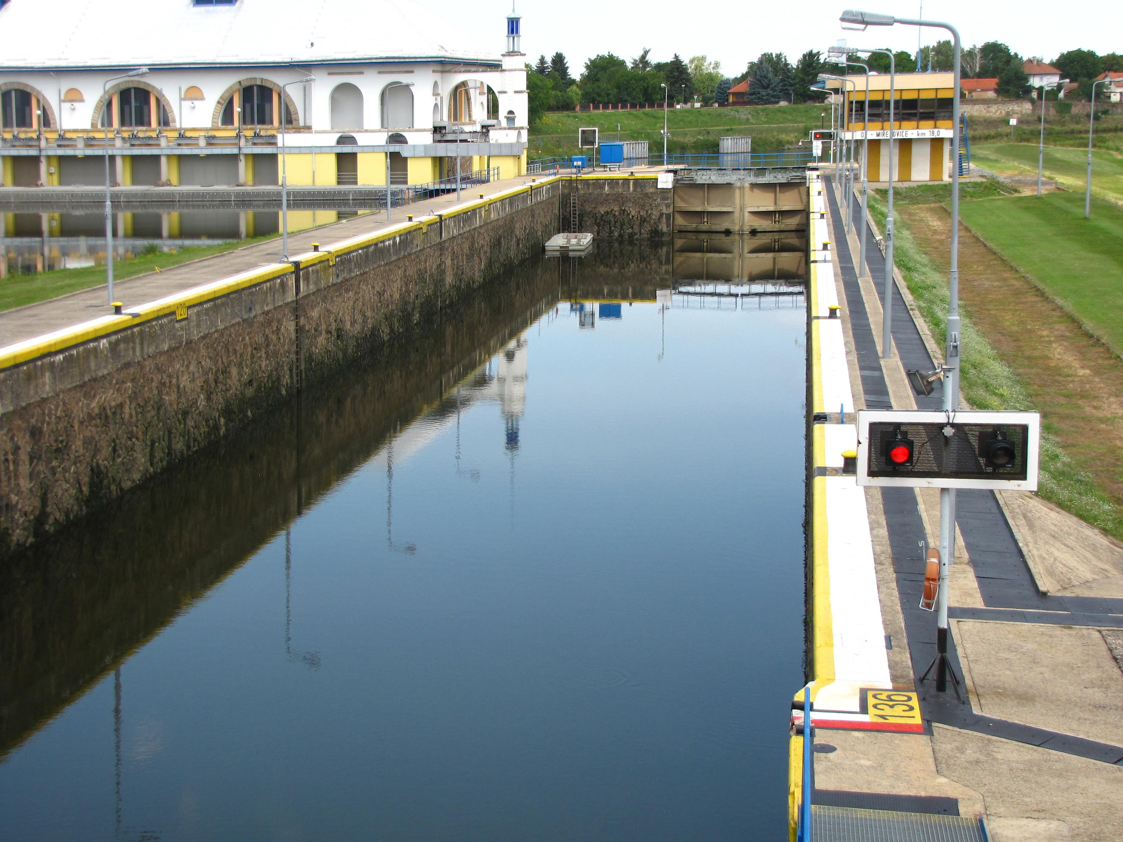 Plavební komora Miřejovice