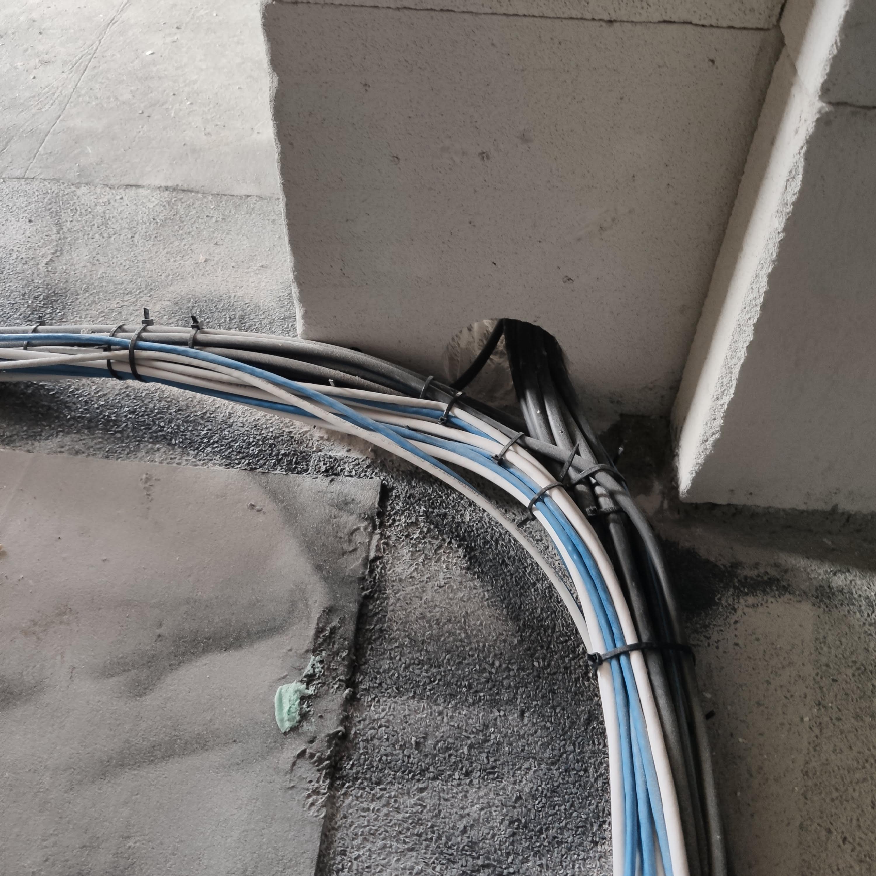 Kamil Krpec - Fotovoltaika, Elektroinstalace, Elektrikář foto 4