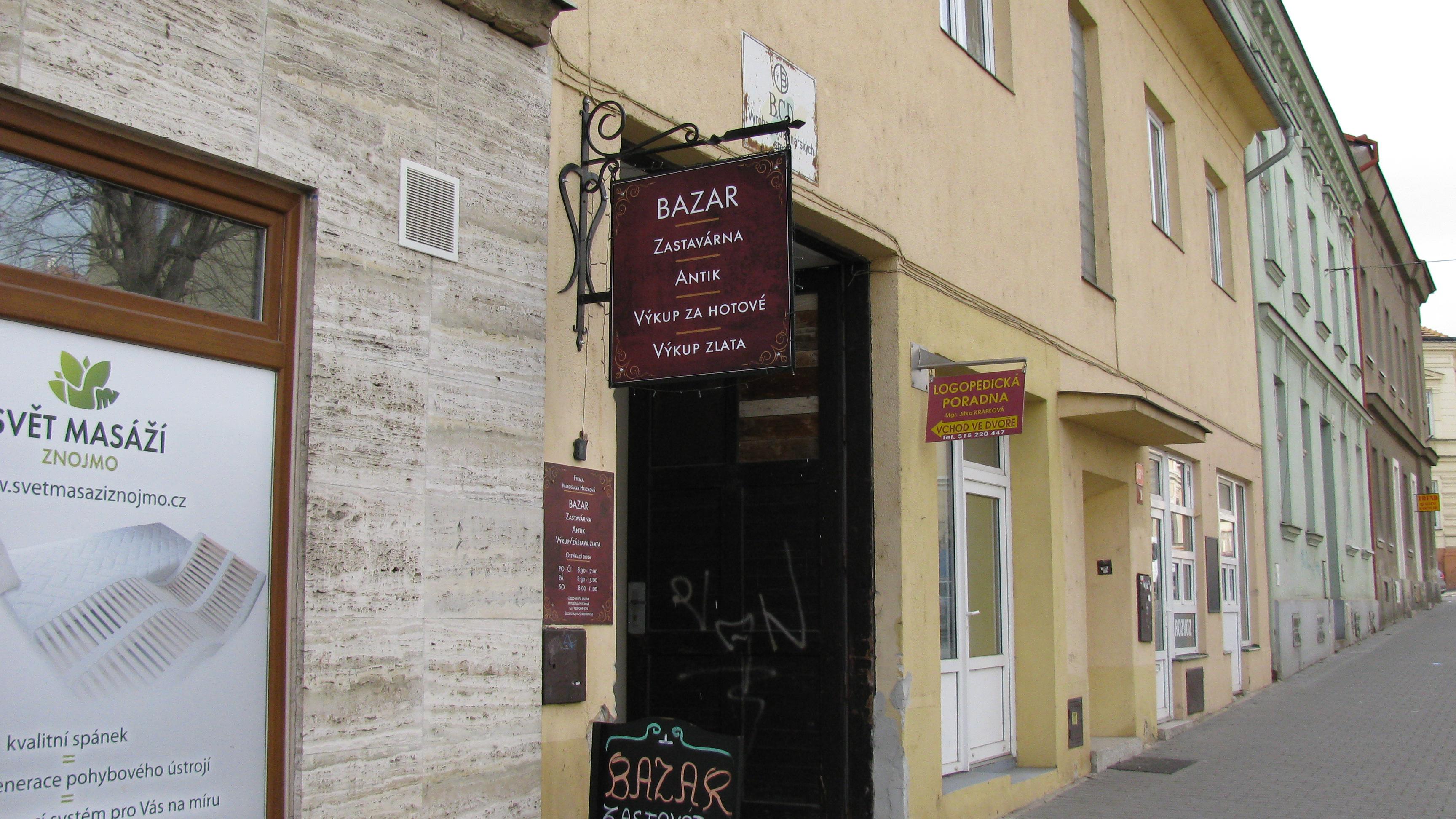 Miroslava Hricková - Bazar zastavárna foto 3