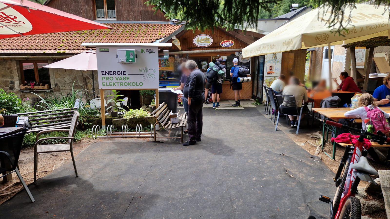 Nabíjecí stanice Občerstvení U Jirásků foto 4