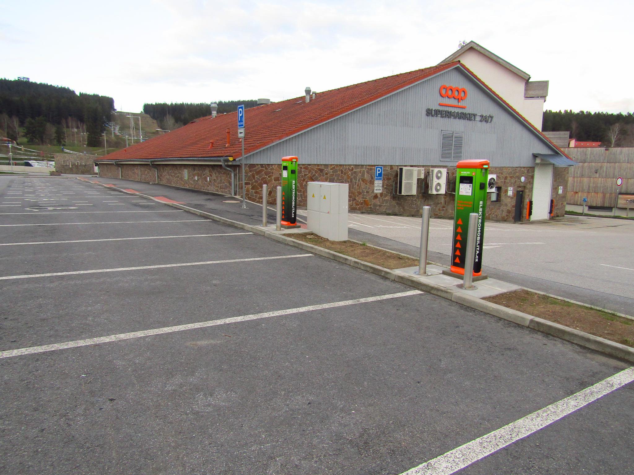 Nabíjecí stanice ČEZ foto 6