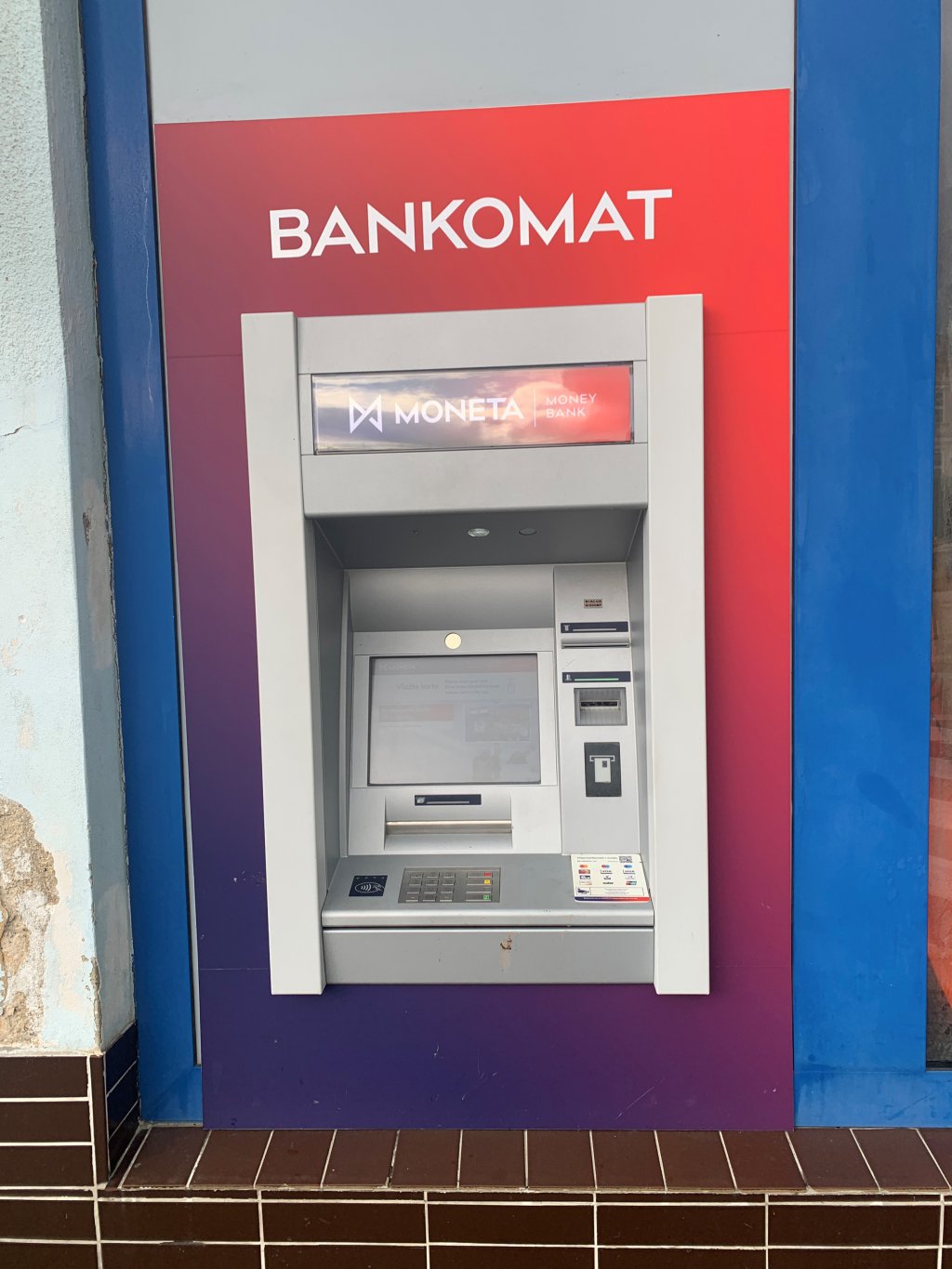 Bankomat MONETA Money Bank foto 2