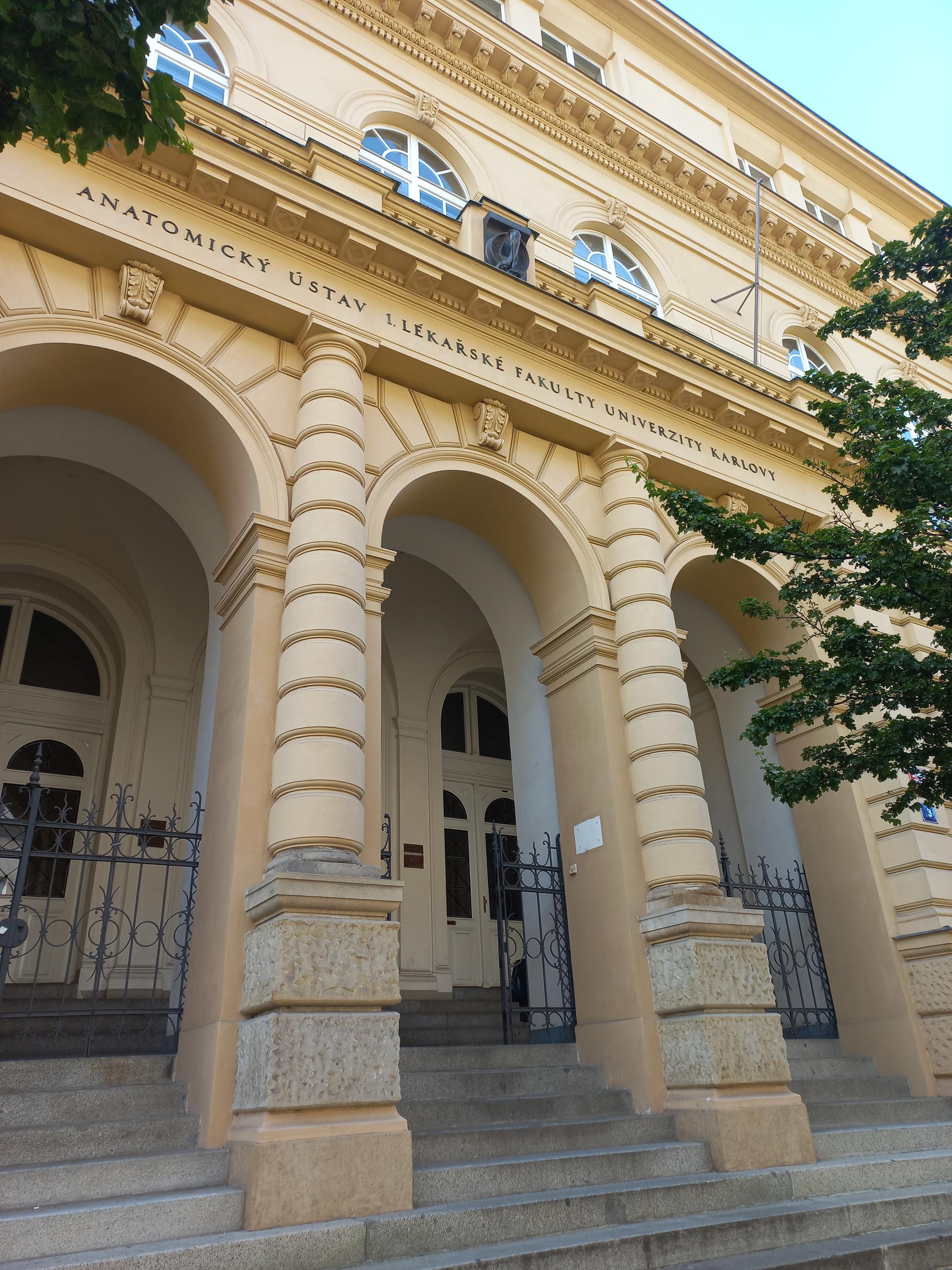 Anatomický ústav 1. LF - Univerzita Karlova foto 3