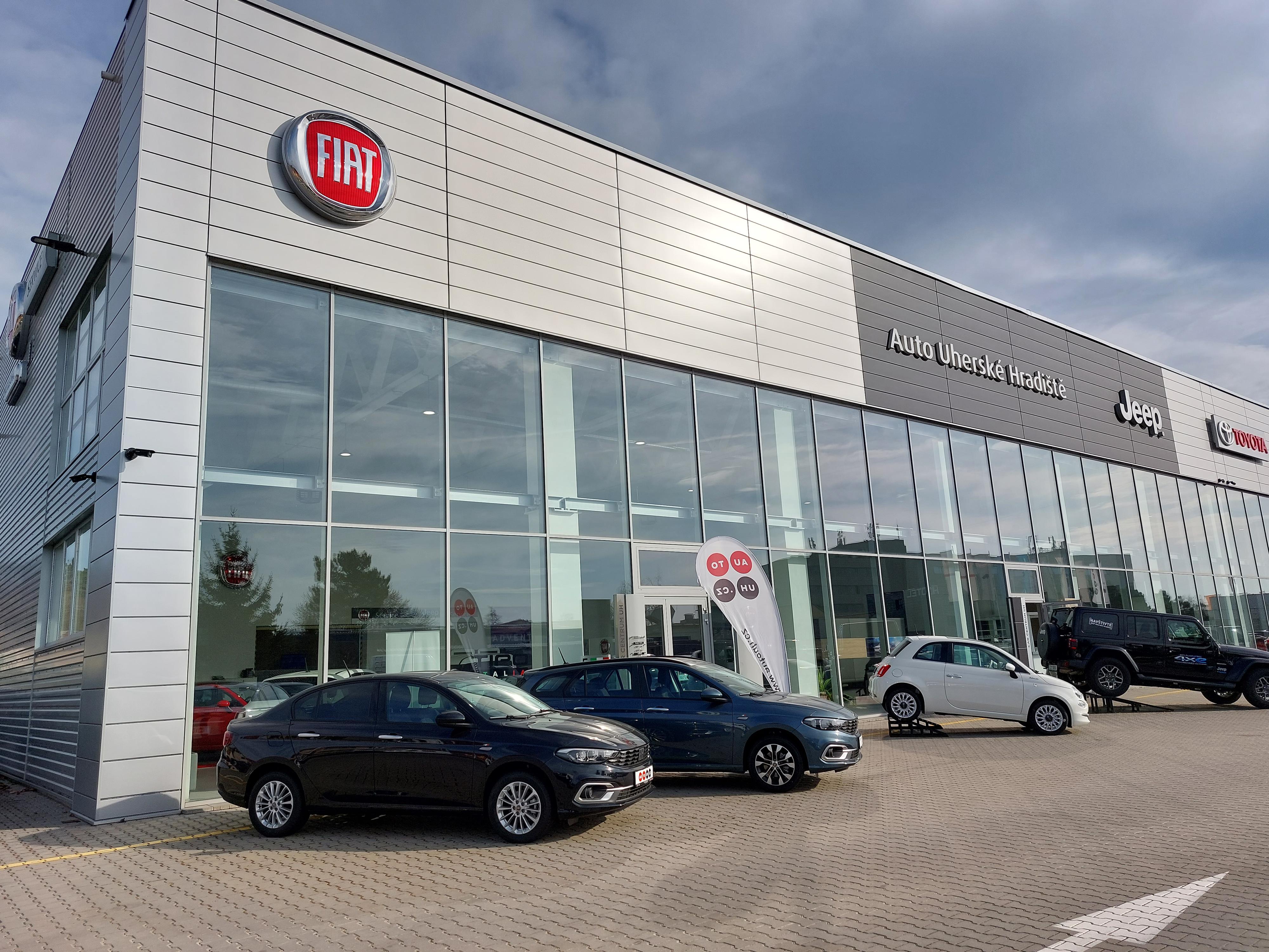 CAR CENTRUM člen skupiny AUTO UH s.r.o. foto 2